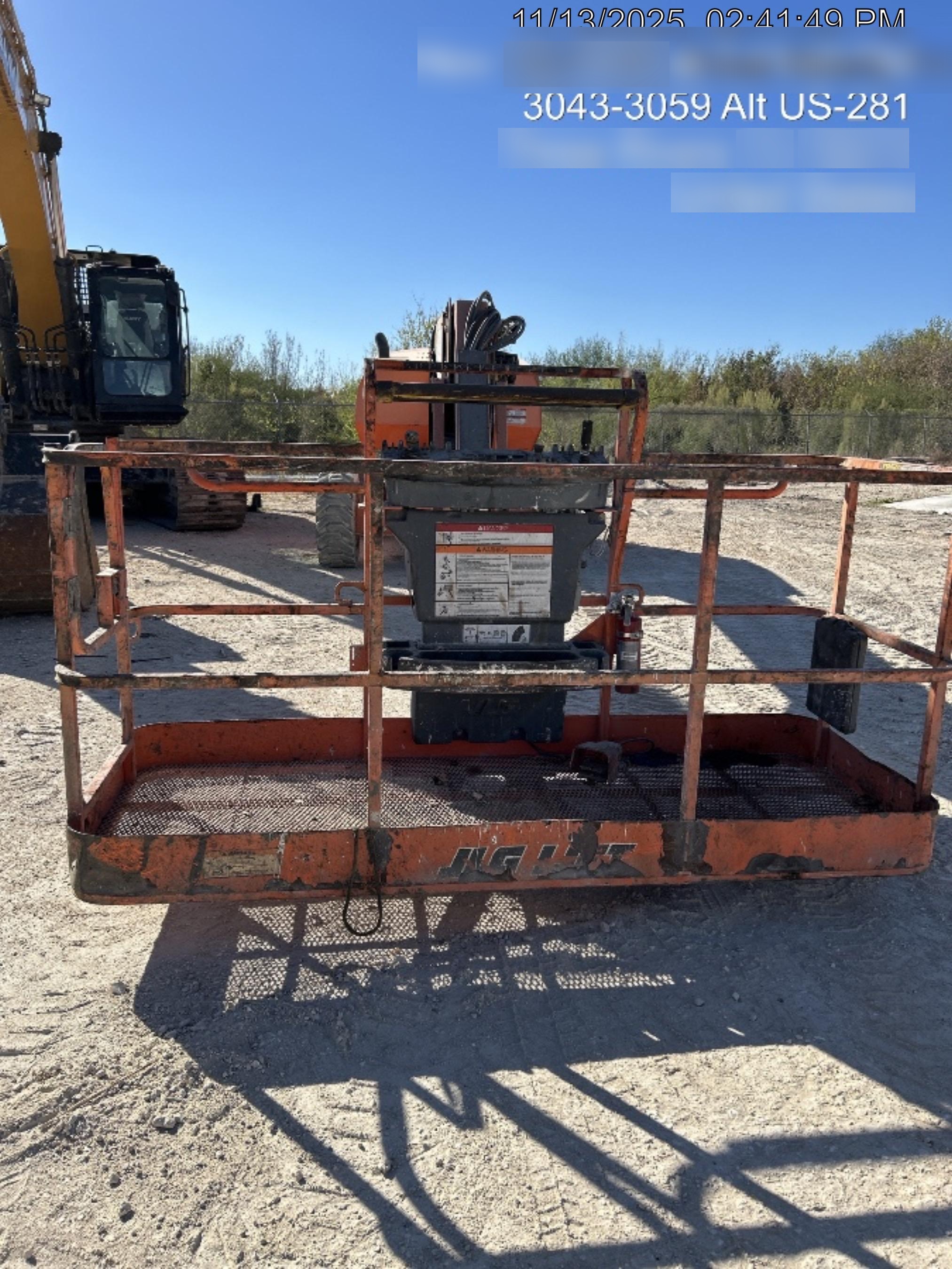2014 JLG 660SJ