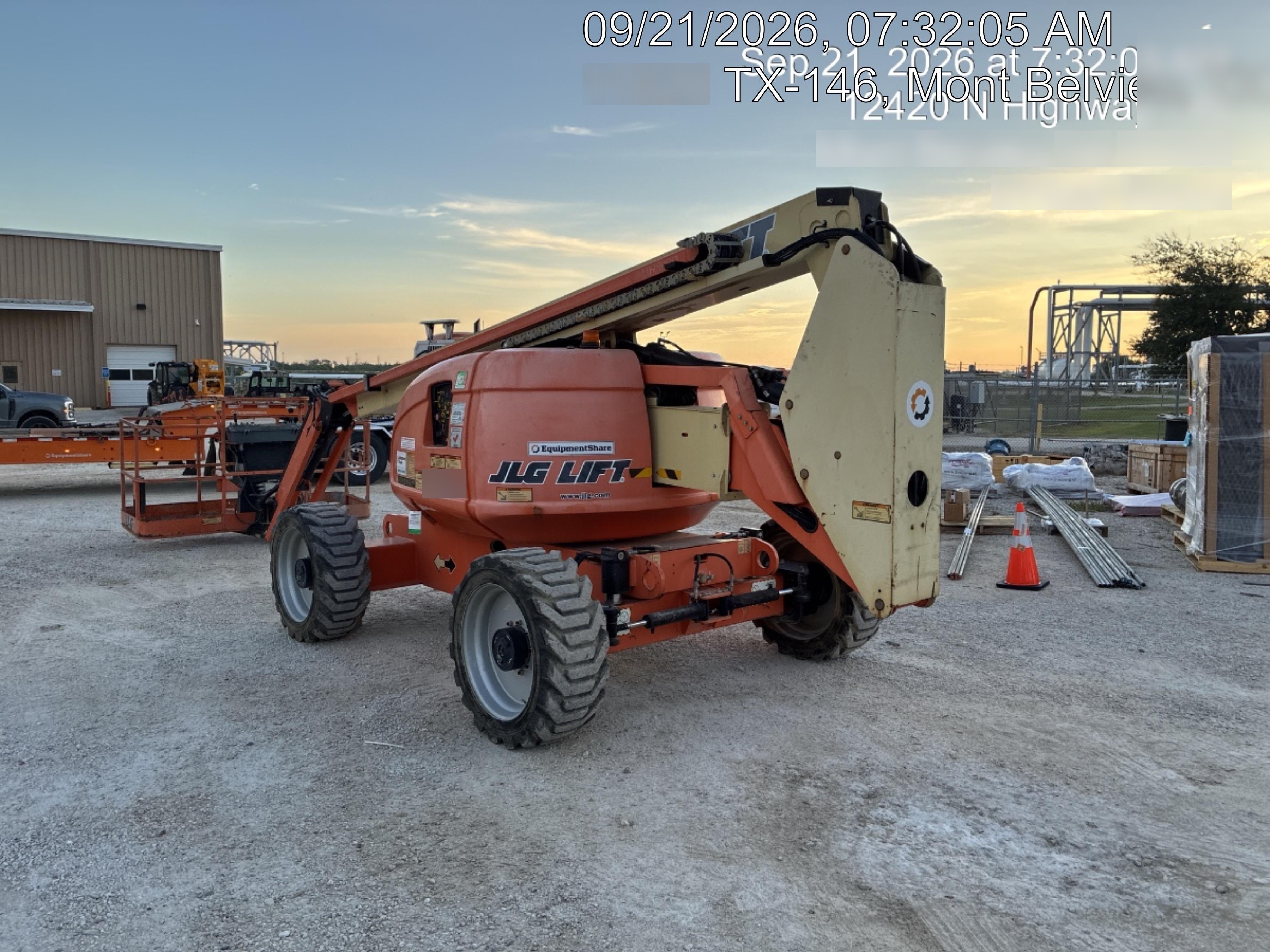 2019 JLG 600AJ