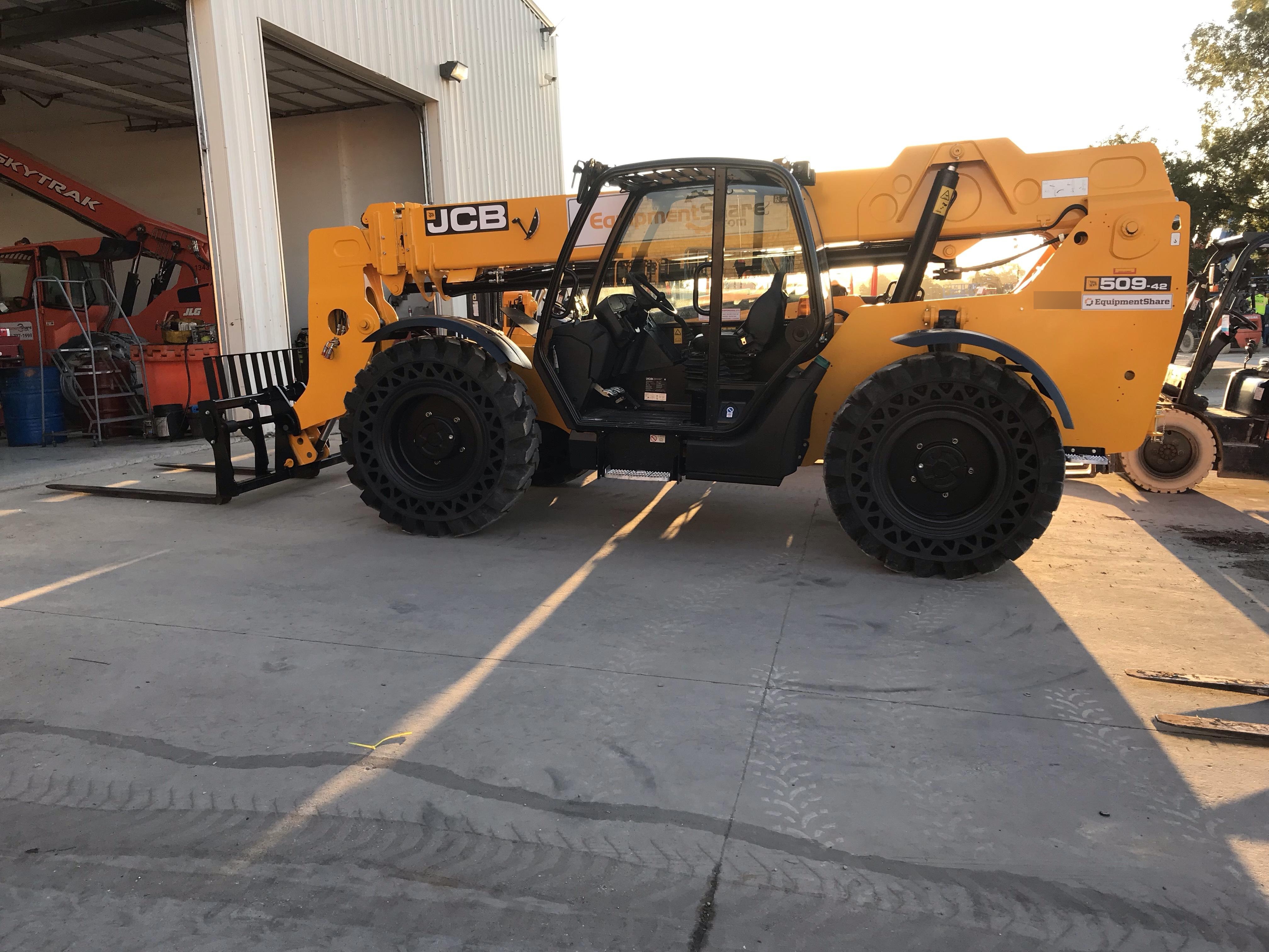 2019 JCB 509-42