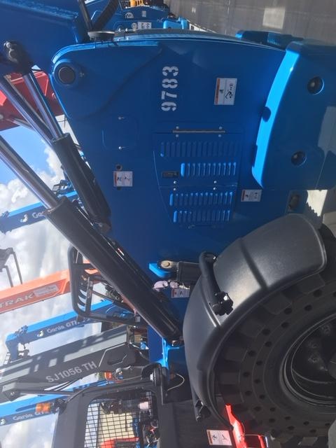 2018 GENIE GTH-1056