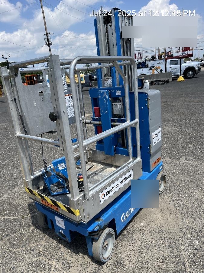 2021 GENIE GR-20