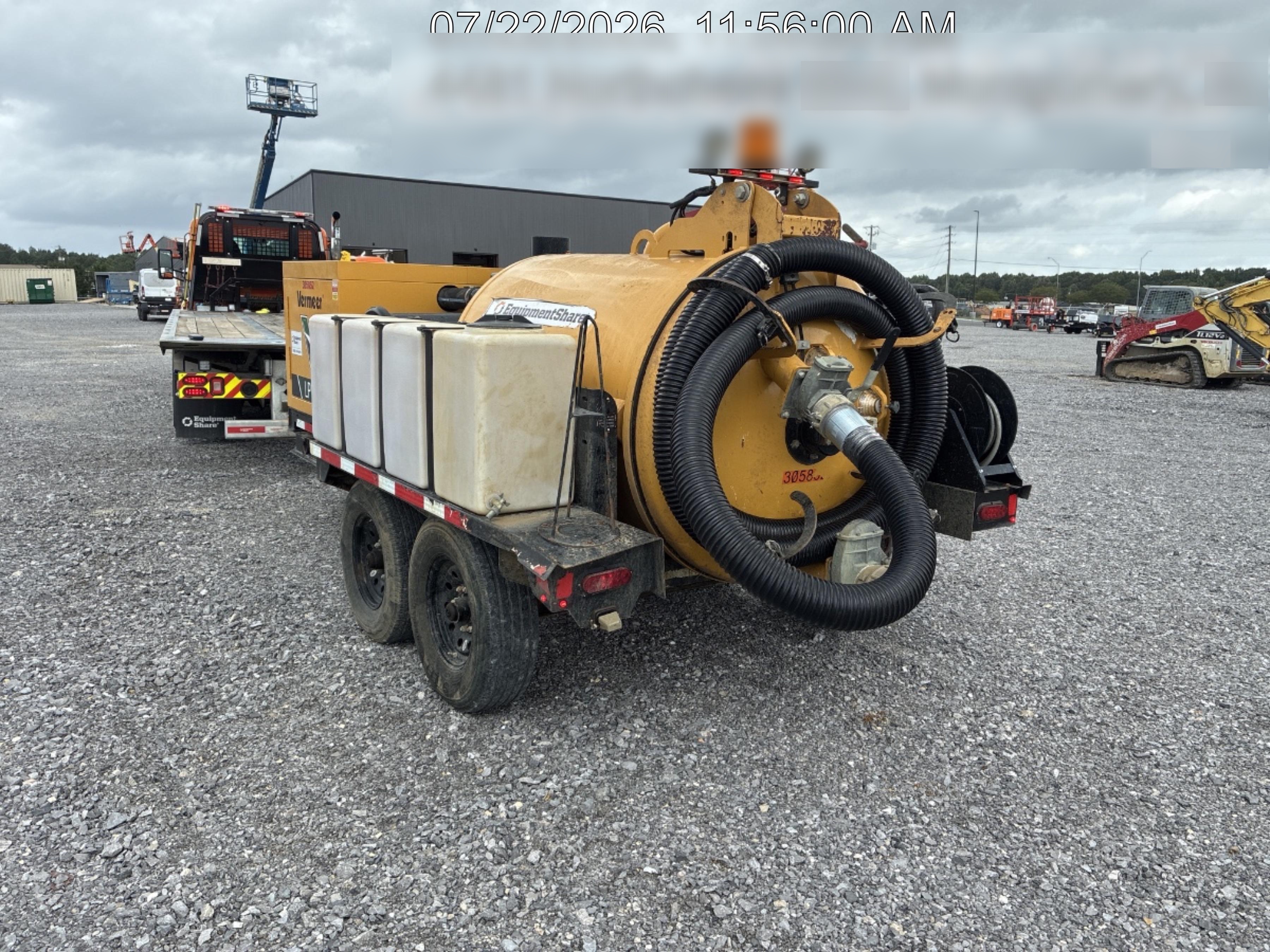 2023 VAC-TRON LP573XDT