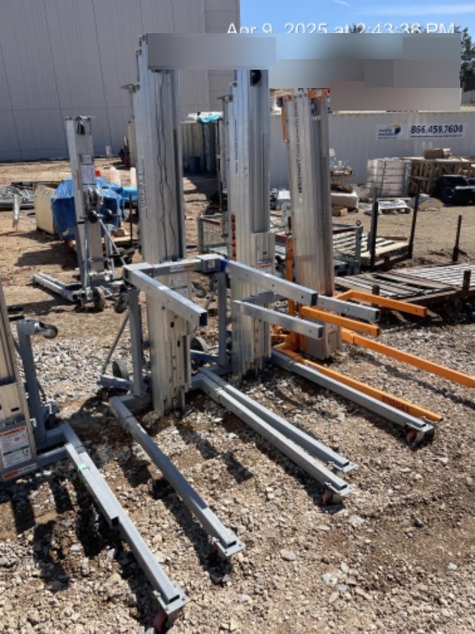 2020 GENIE SLC-24