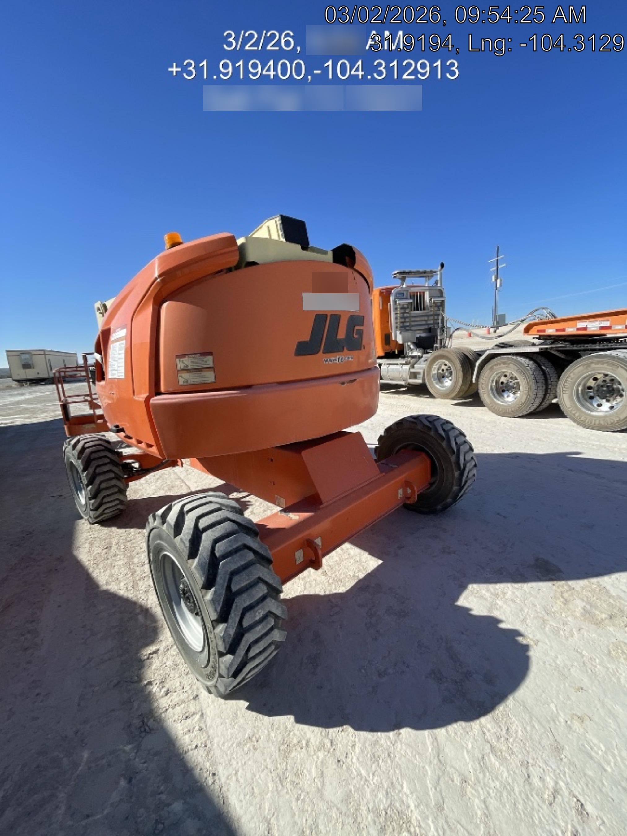 2019 JLG 450AJ