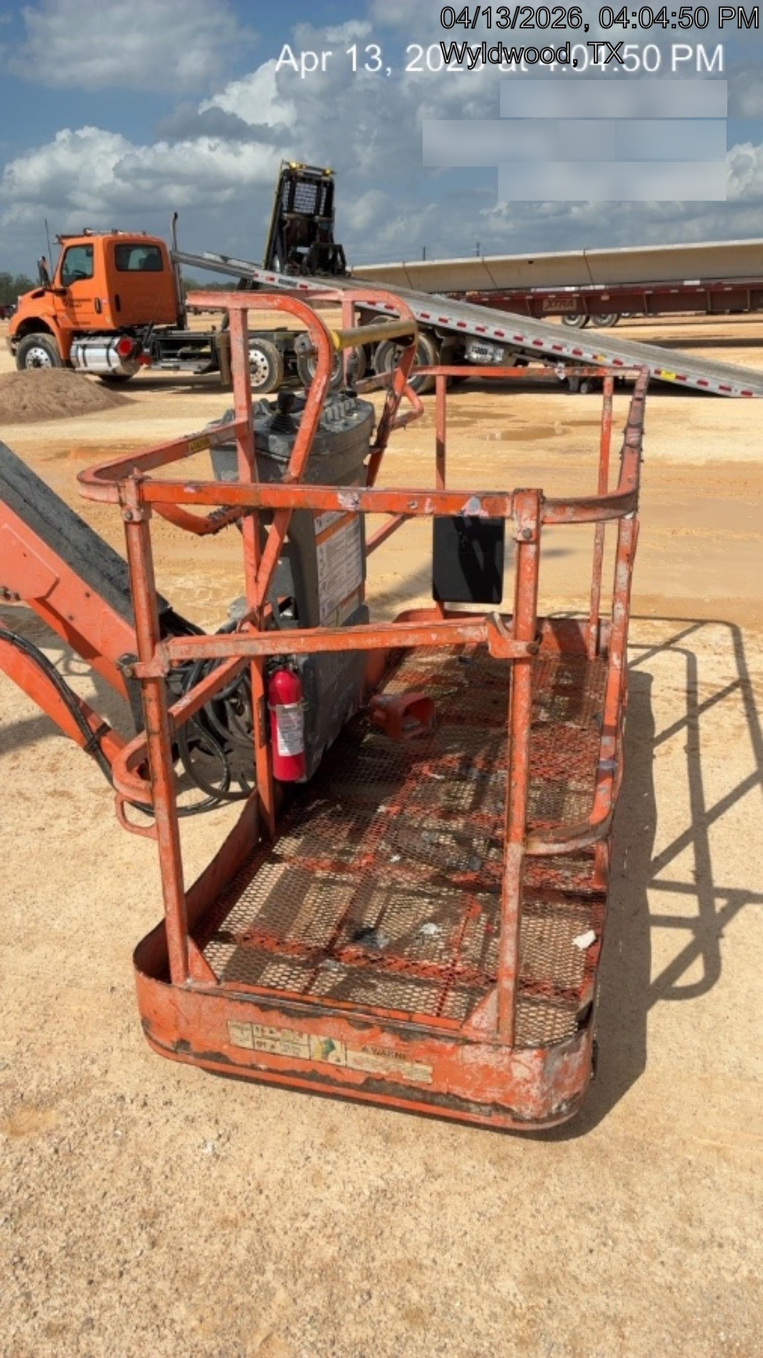 2019 JLG 660SJ