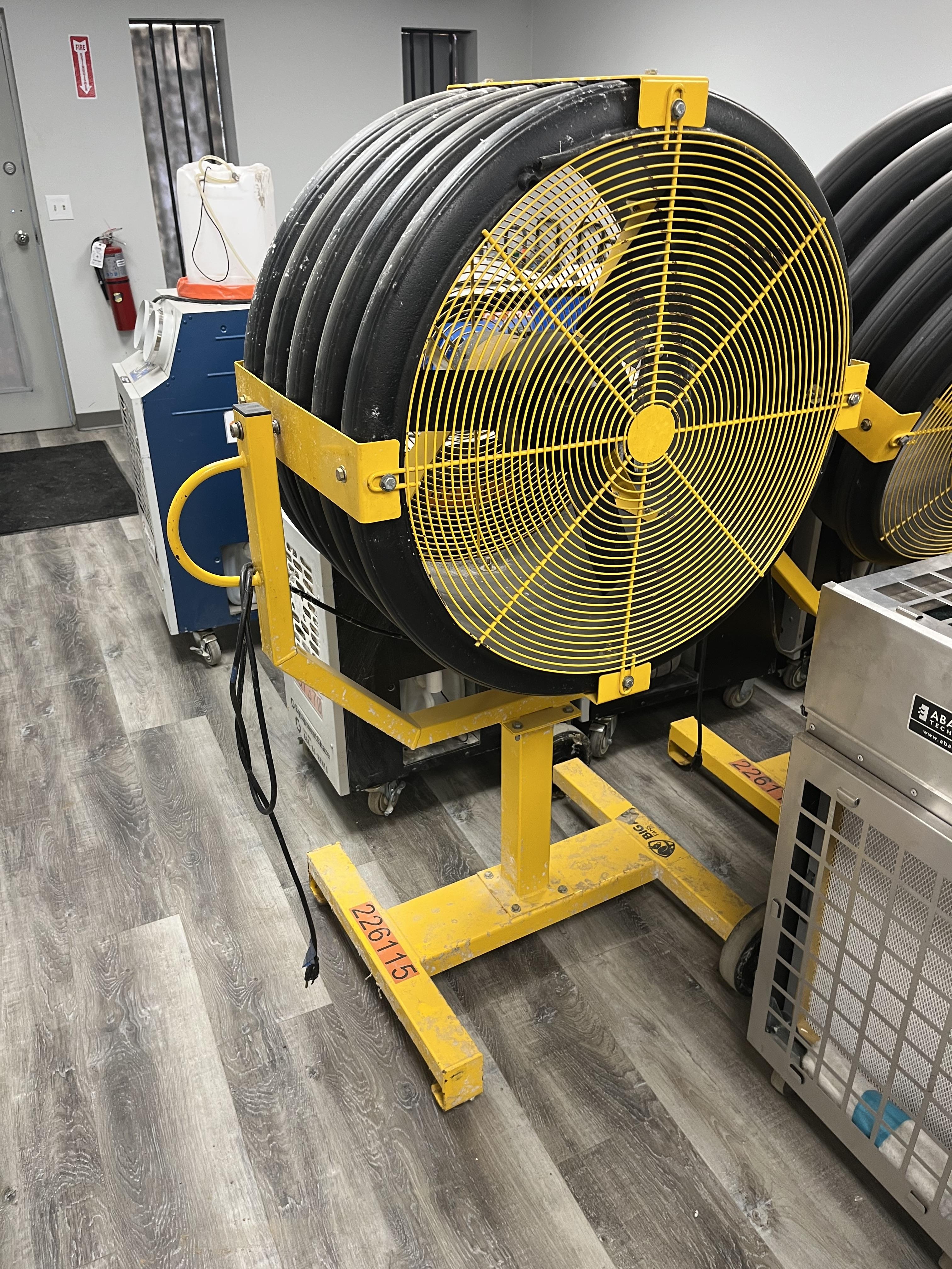 2022 BIG ASS FANS Yellow Jacket