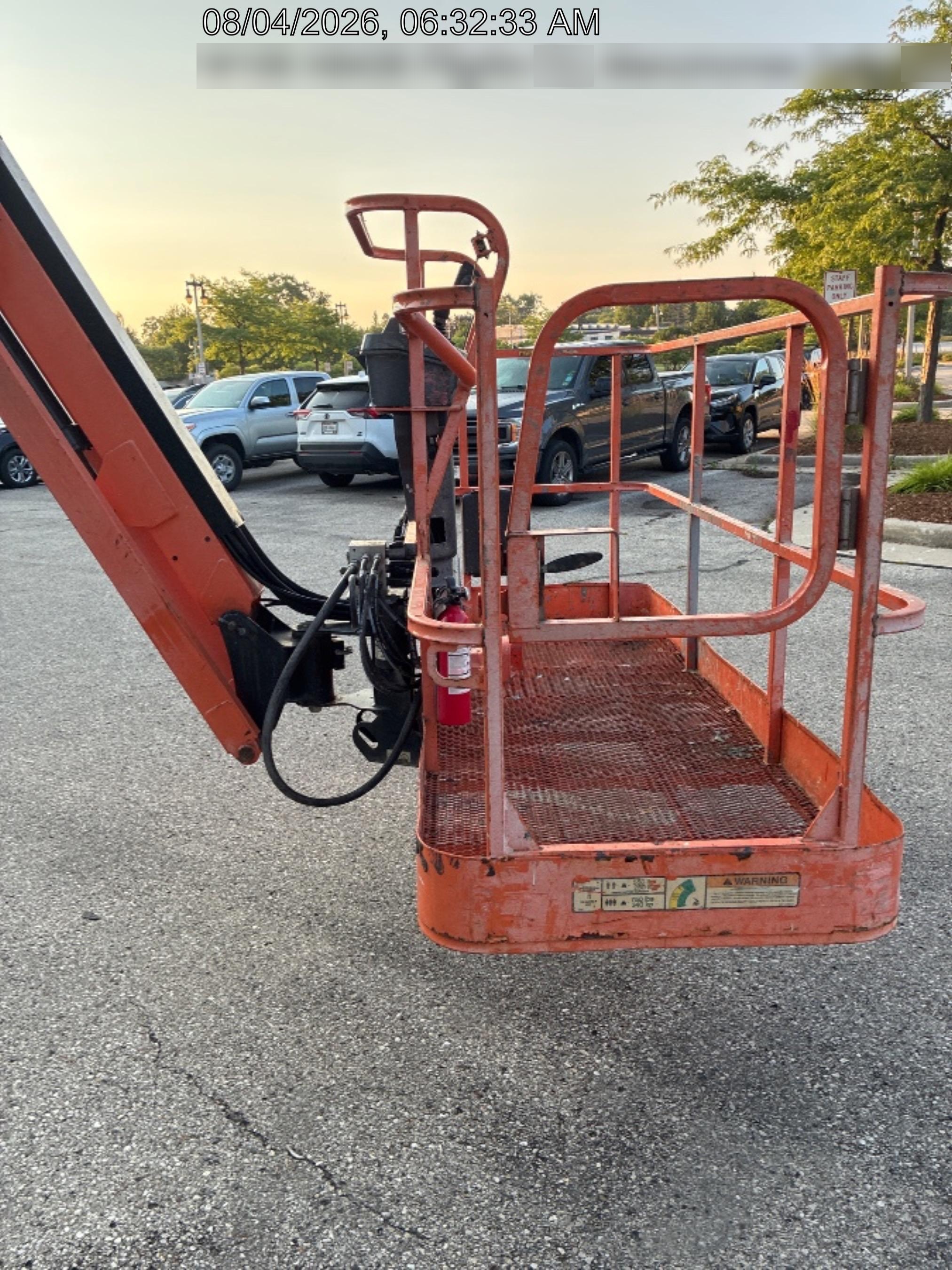 2019 JLG 660SJ