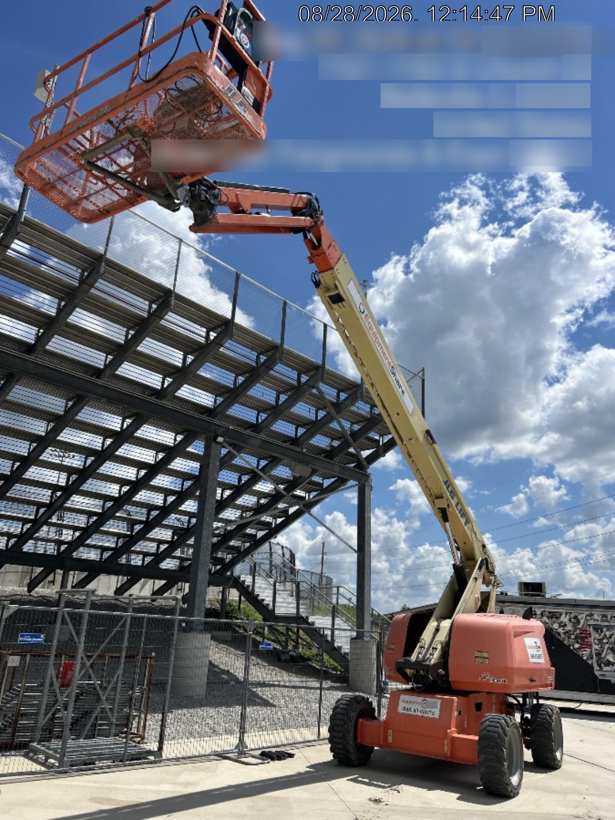 2019 JLG 660SJ
