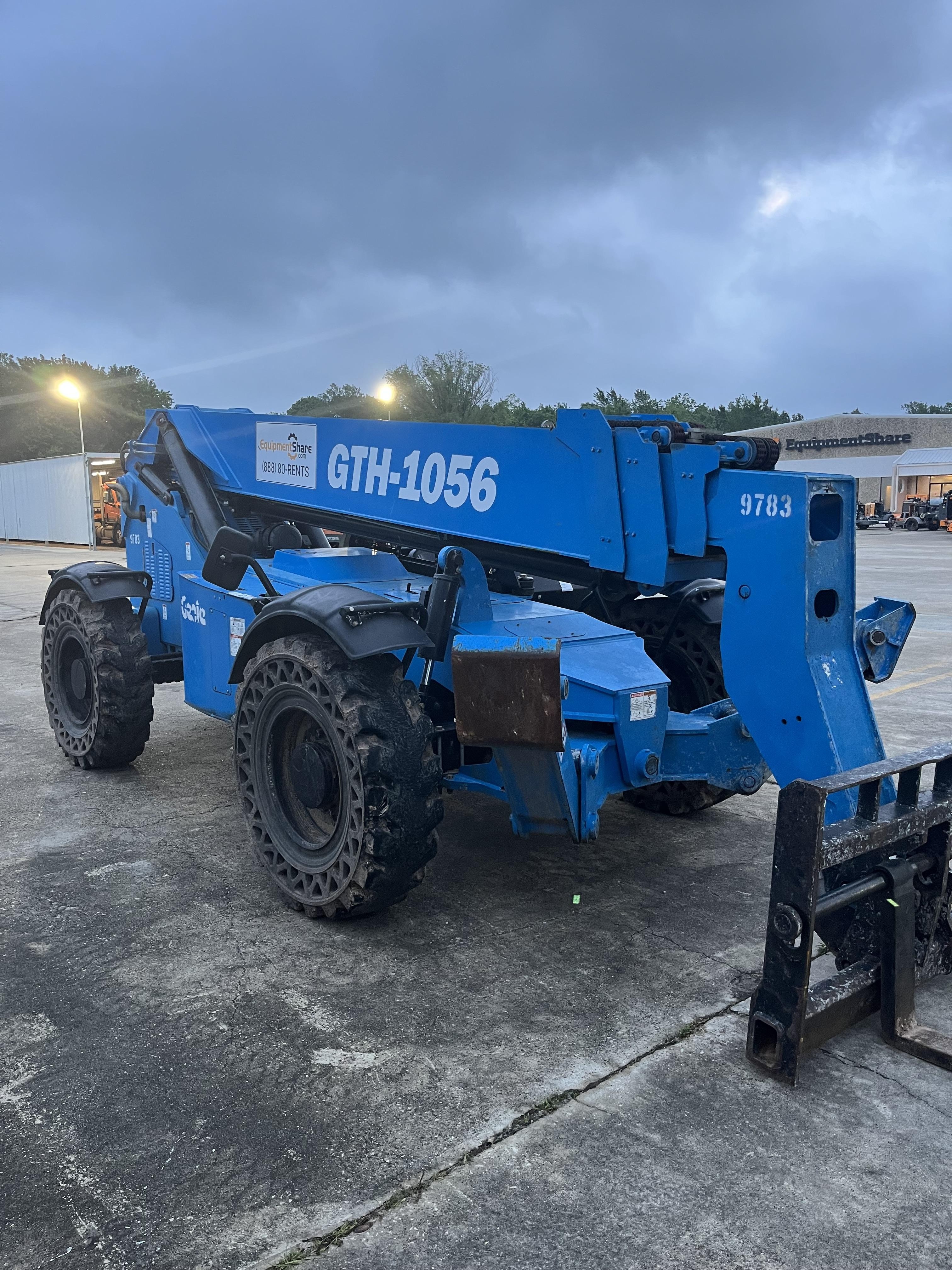 2018 GENIE GTH-1056