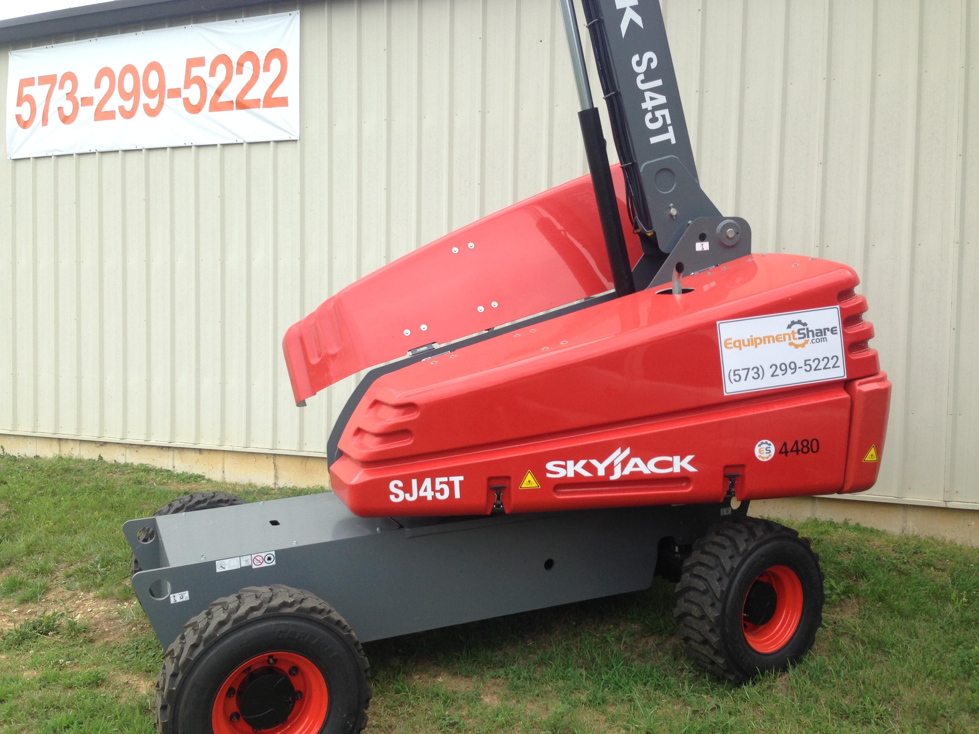 2017 SKYJACK SJ45T+