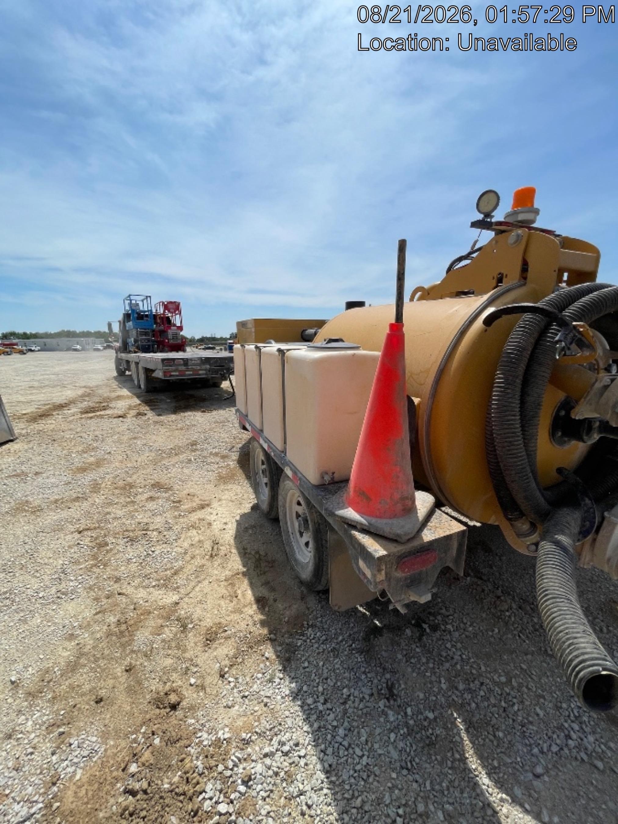 2020 VAC-TRON LP573XDT