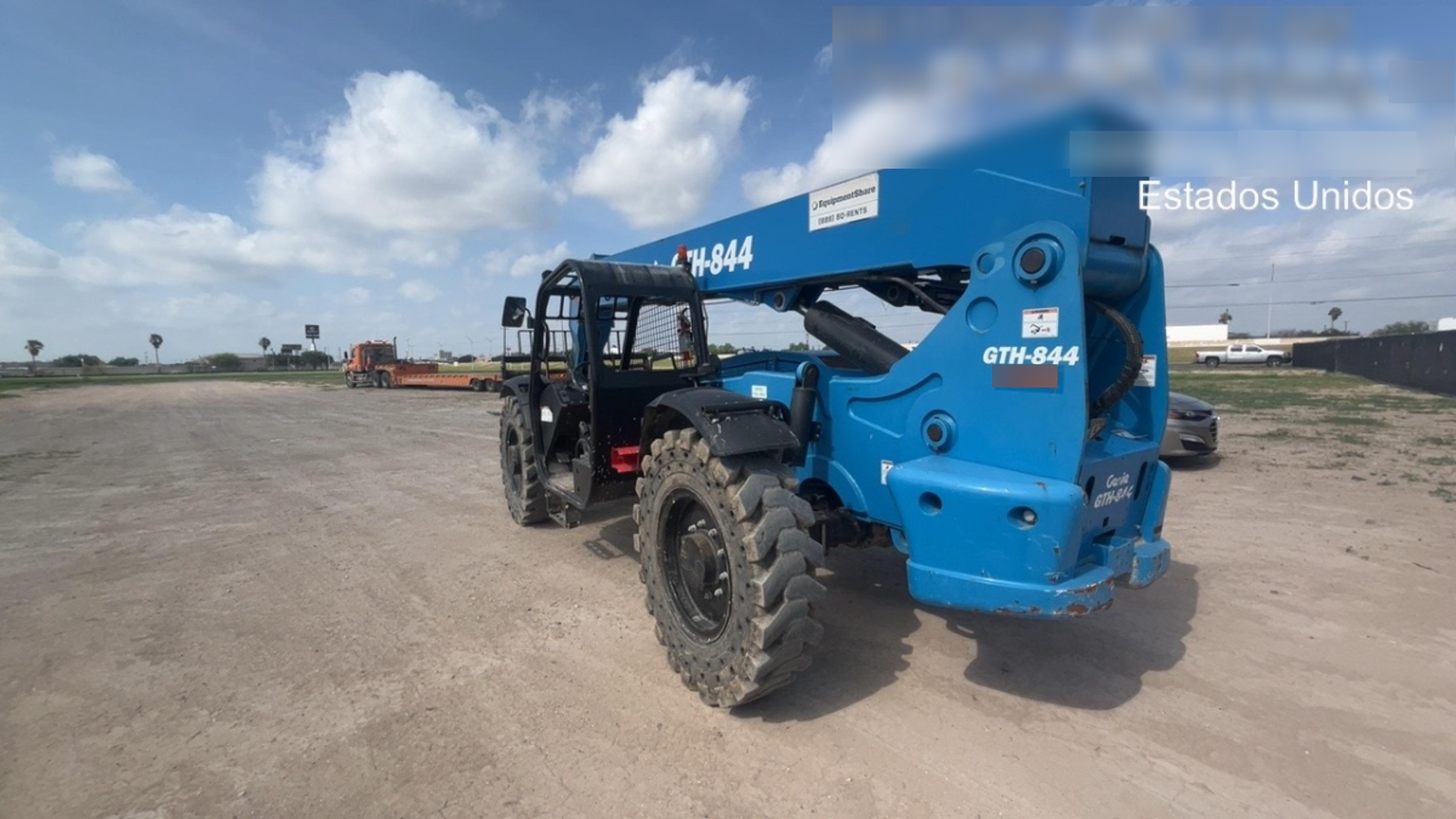 2018 GENIE GTH-844