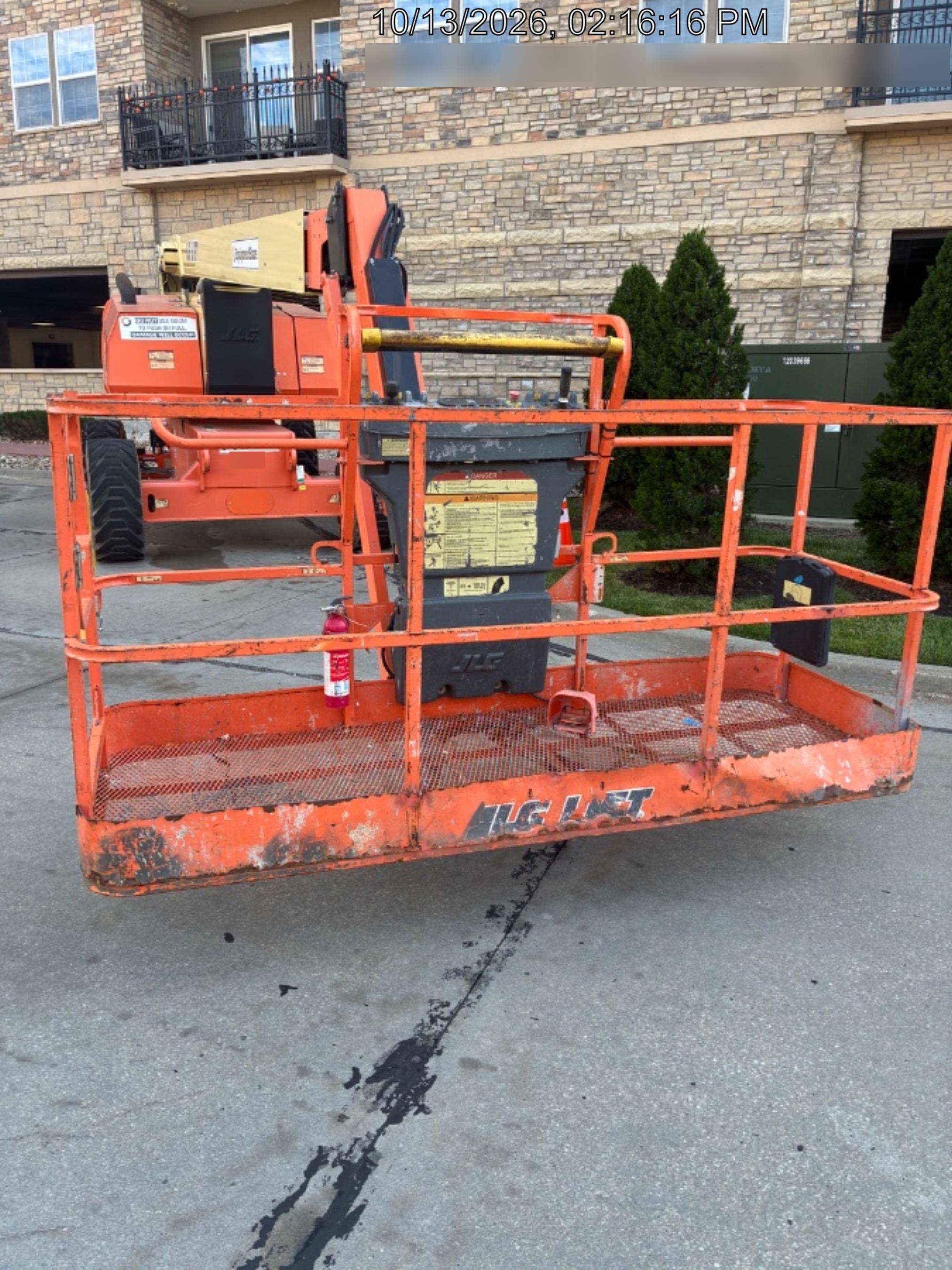 2019 JLG 800AJ