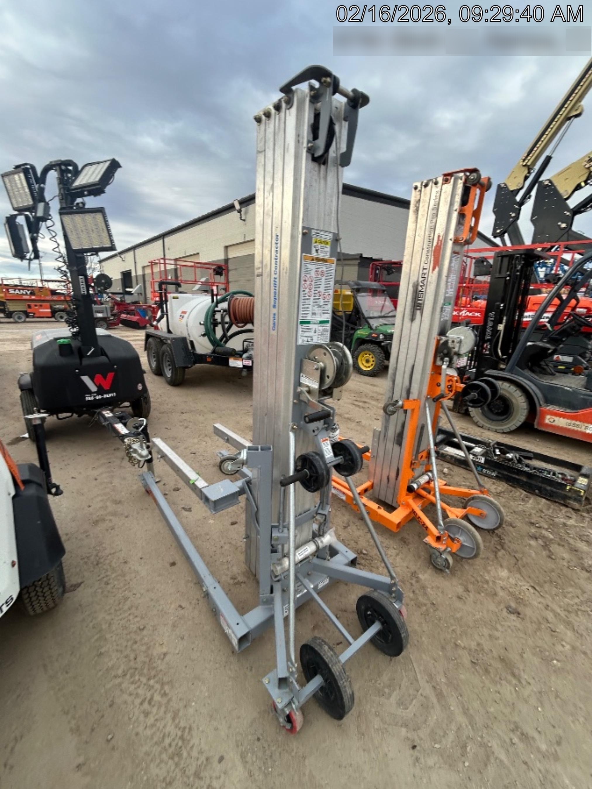 2023 GENIE SLC-24