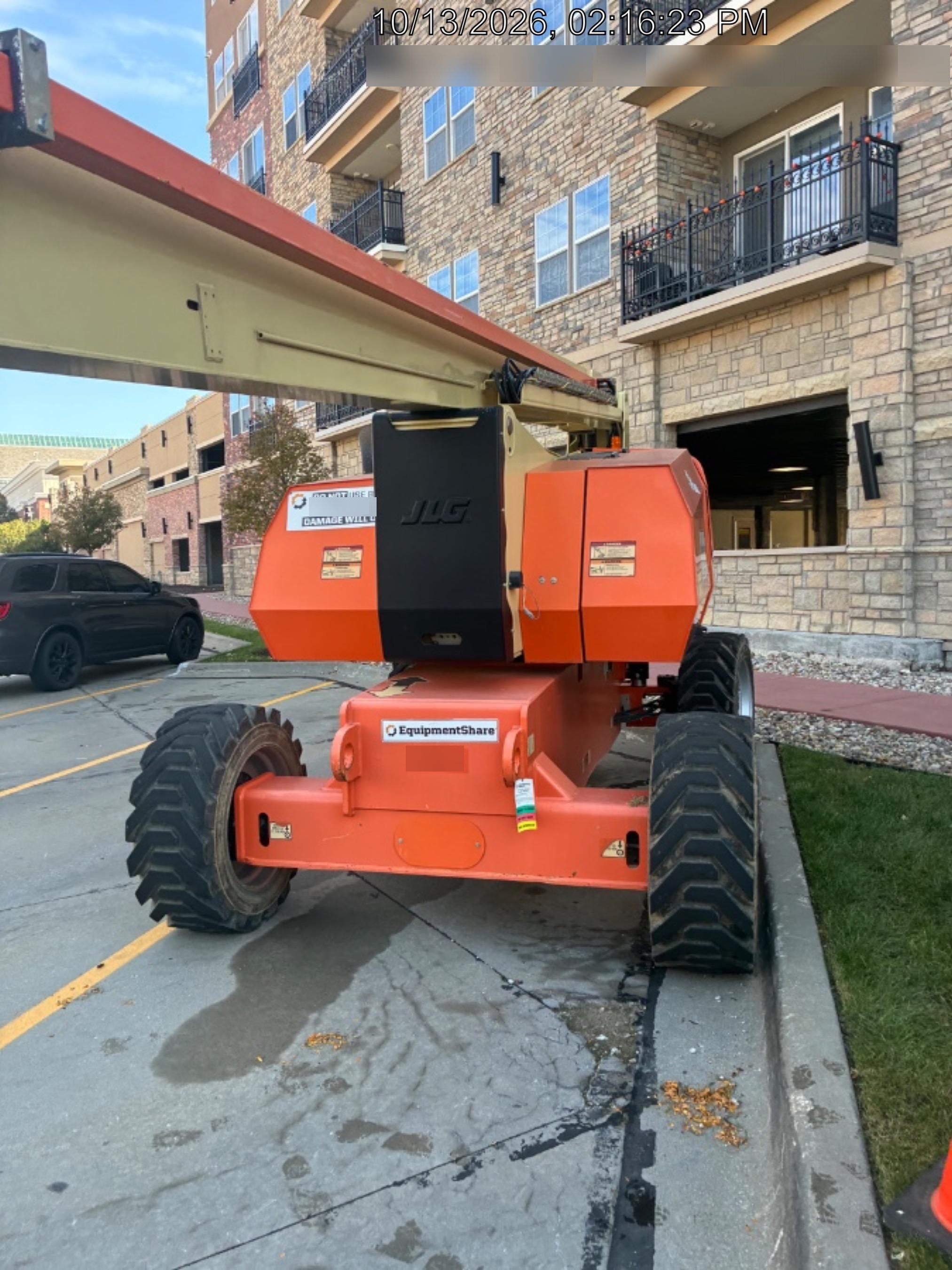 2019 JLG 800AJ