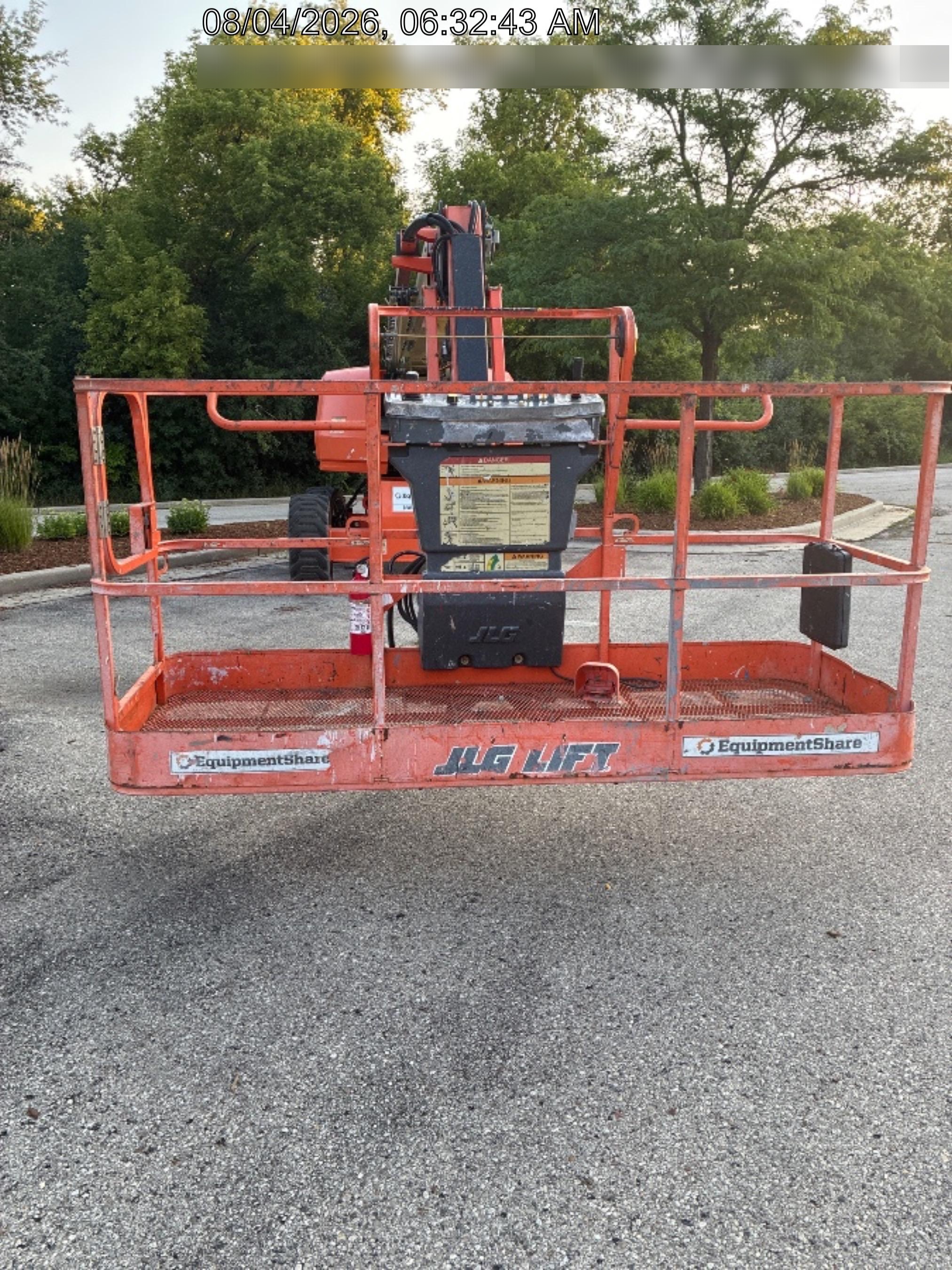 2019 JLG 660SJ