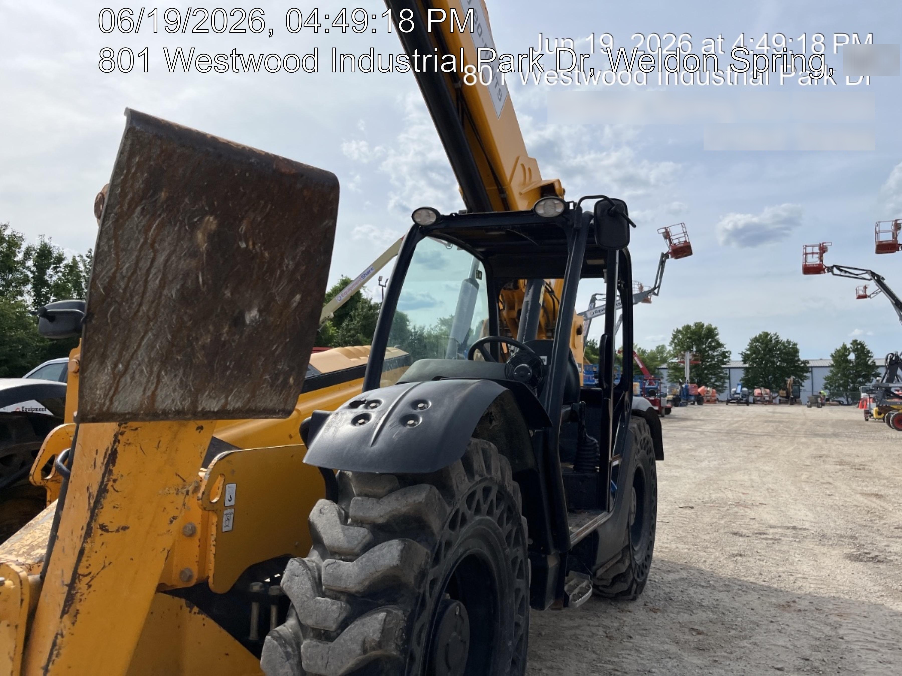2019 JCB 512-56