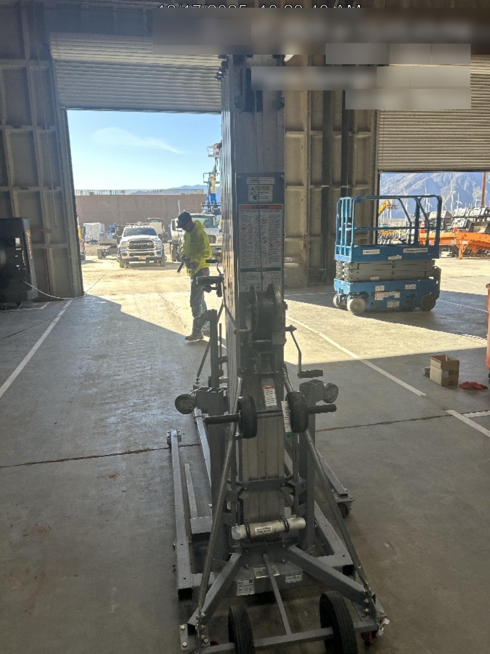 2020 GENIE SLC-24