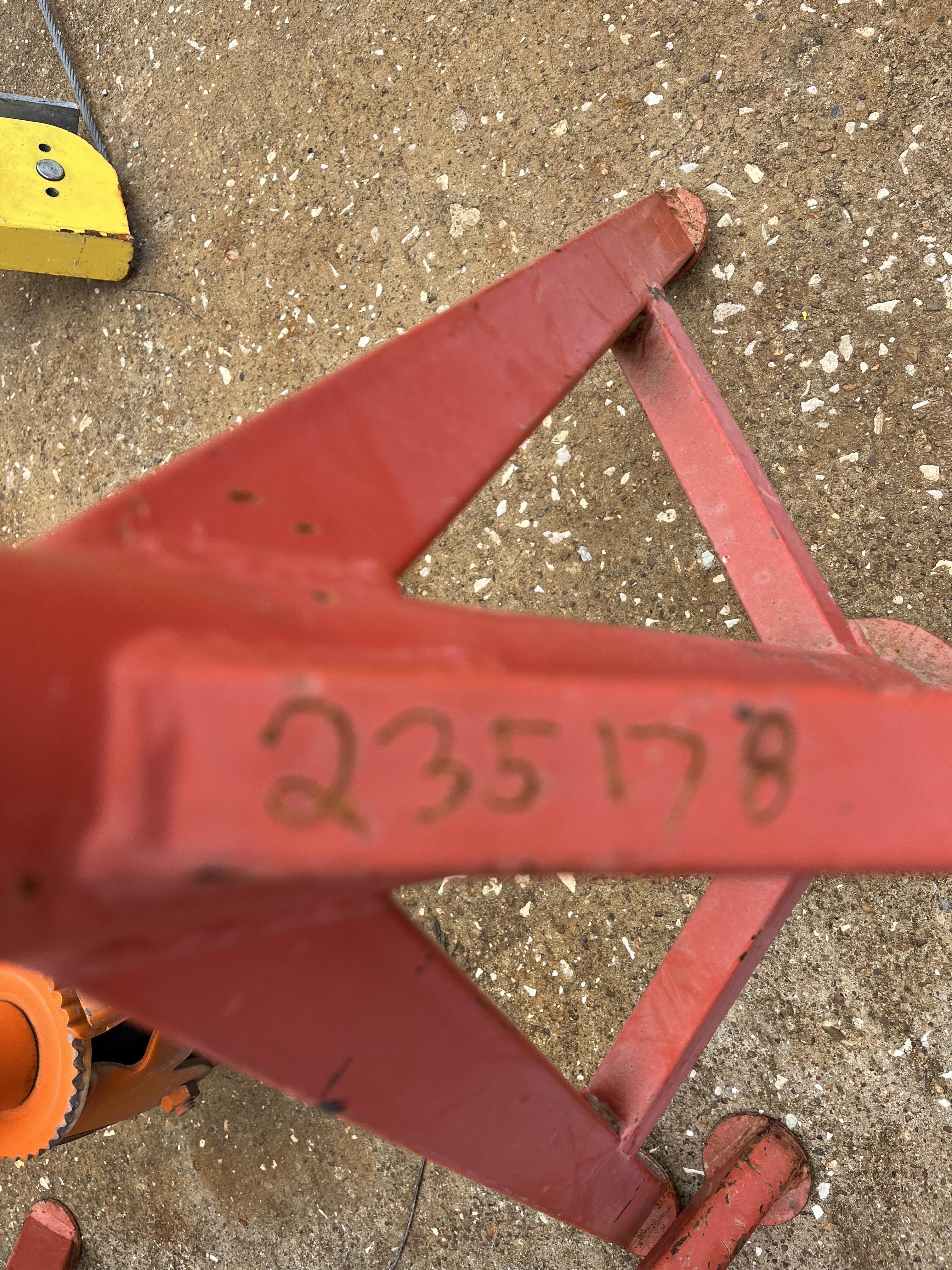 2022 B&B PIPE 4100E