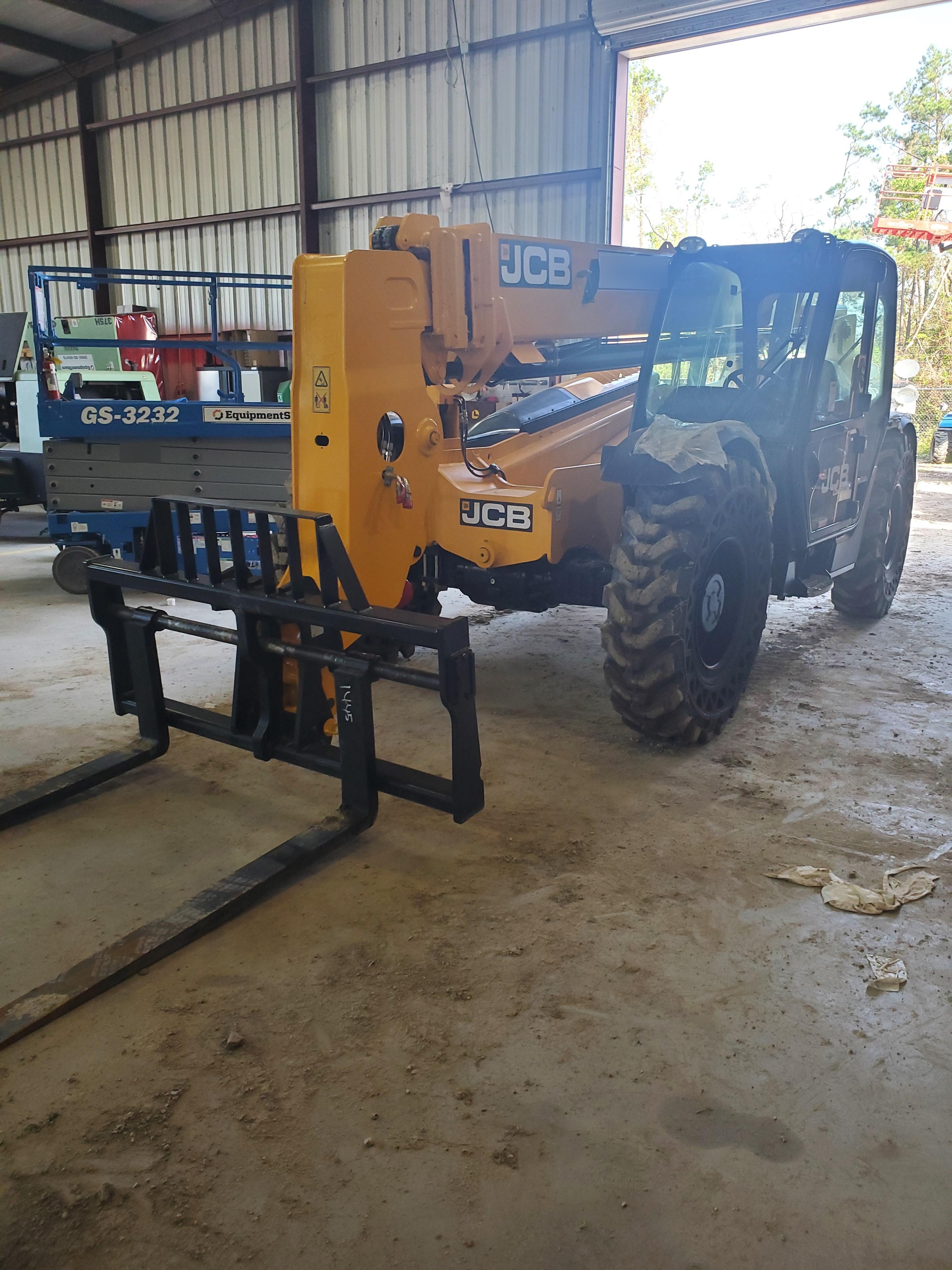2020 JCB 509-42