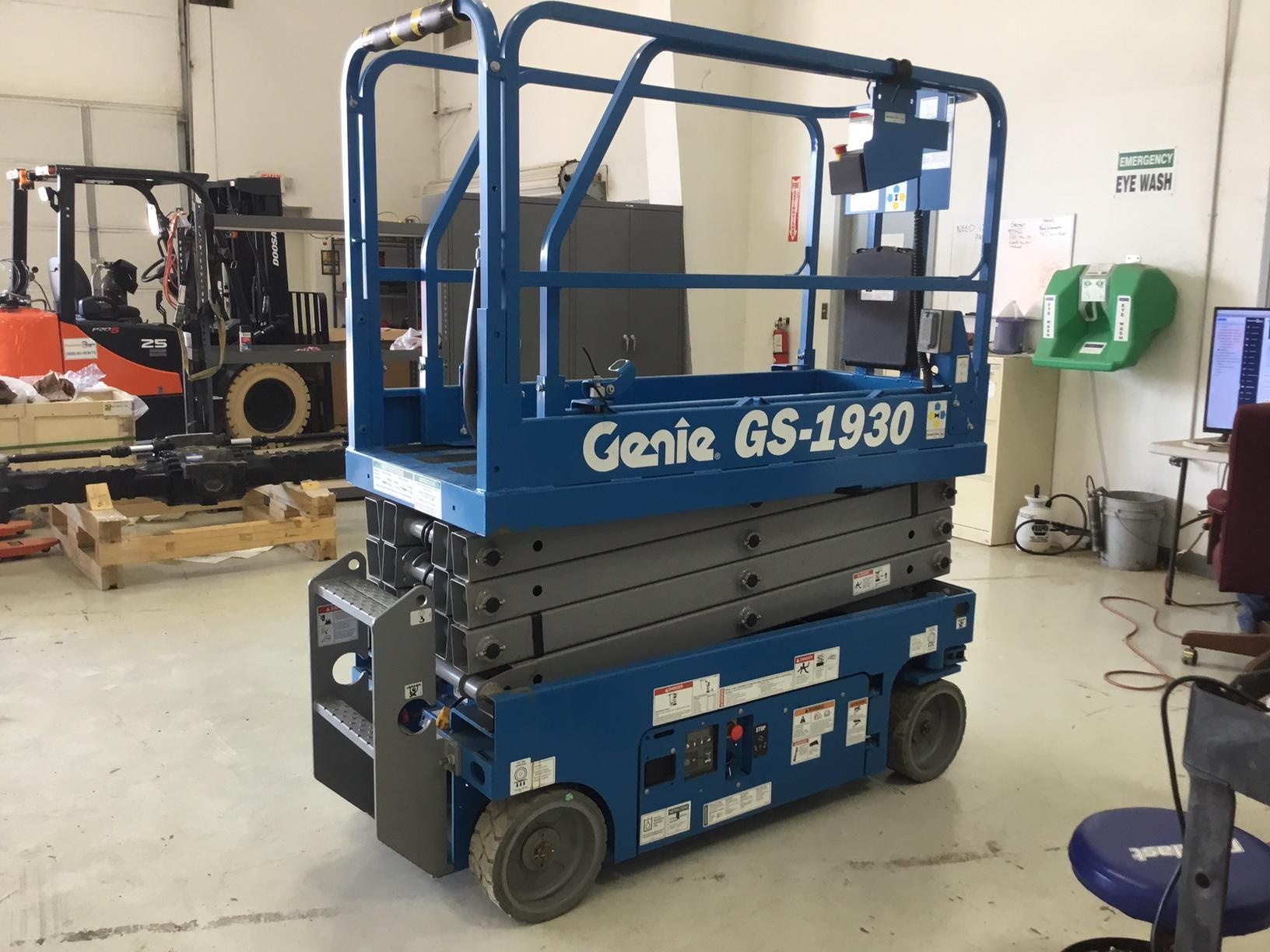 2017 GENIE GS-1930