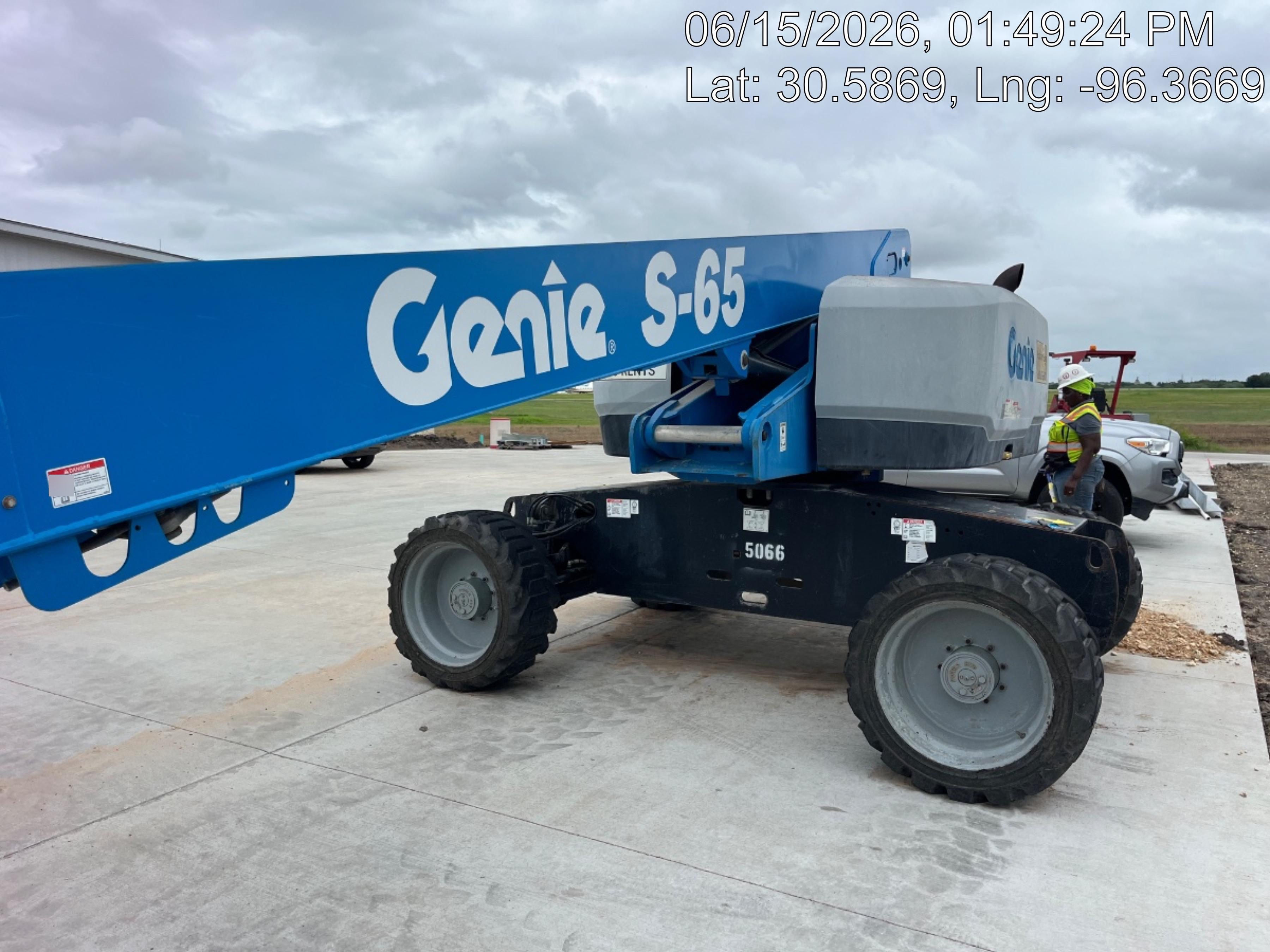 2017 GENIE S-65