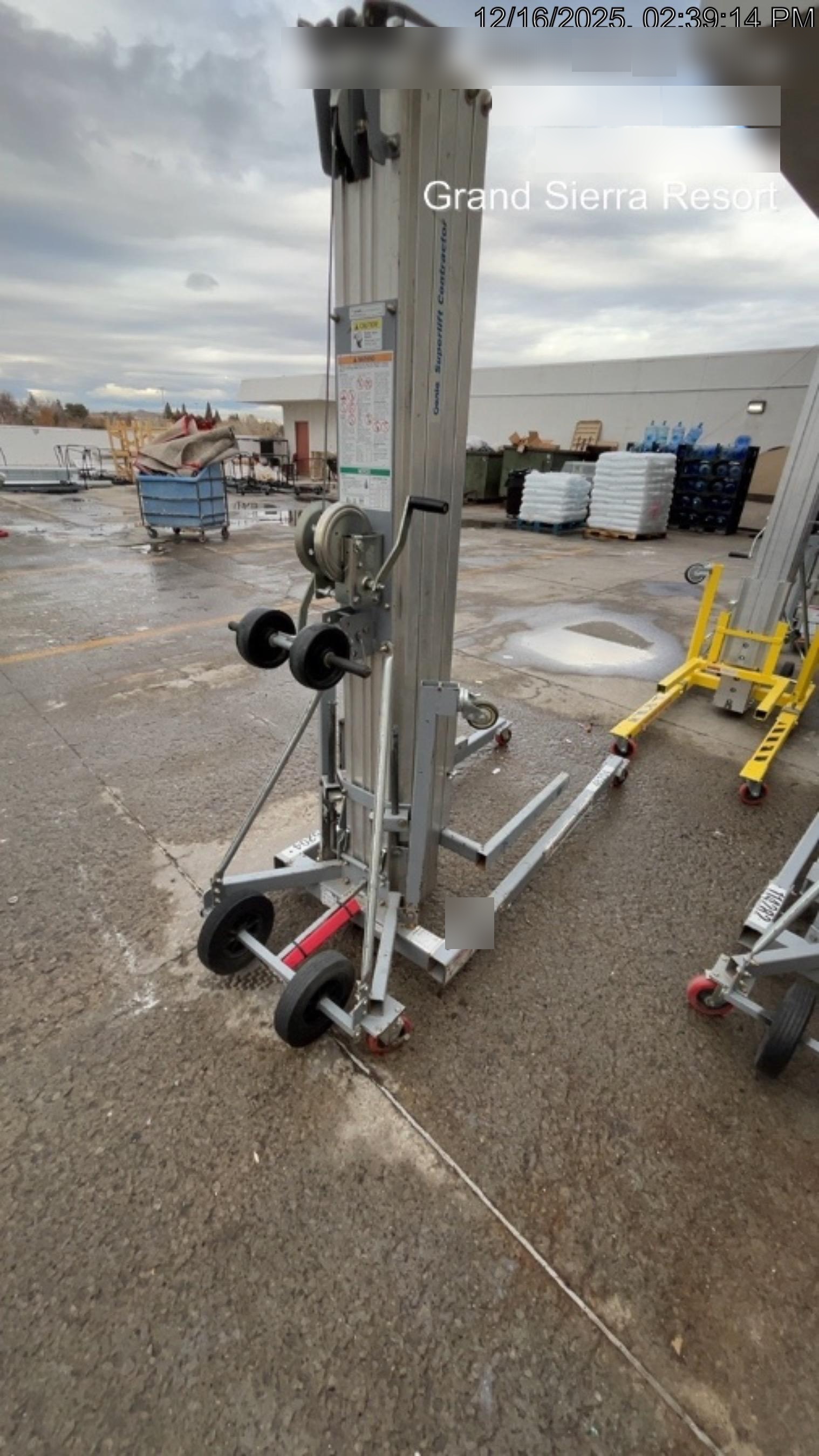 2020 GENIE SLC-24