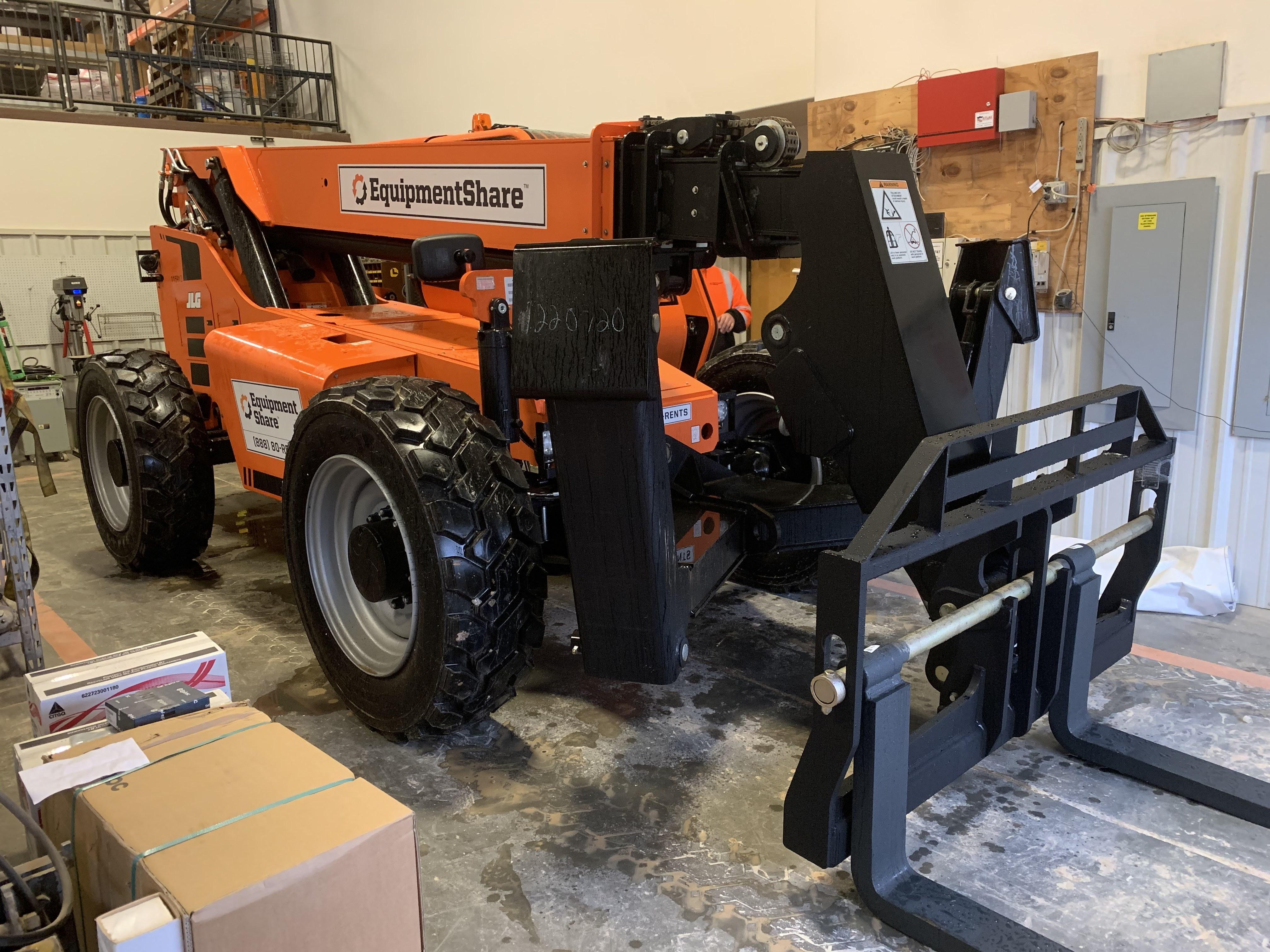 2020 SKYTRAK 10054