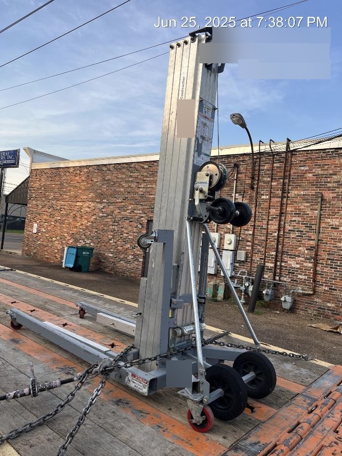 2019 GENIE SLC-24