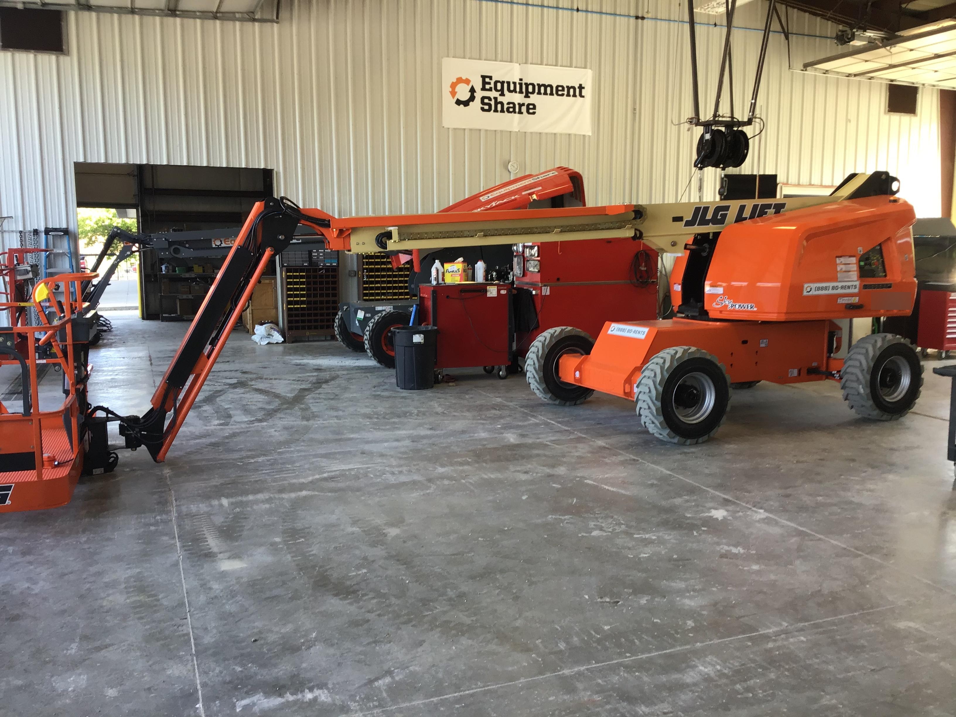 2019 JLG 460SJ