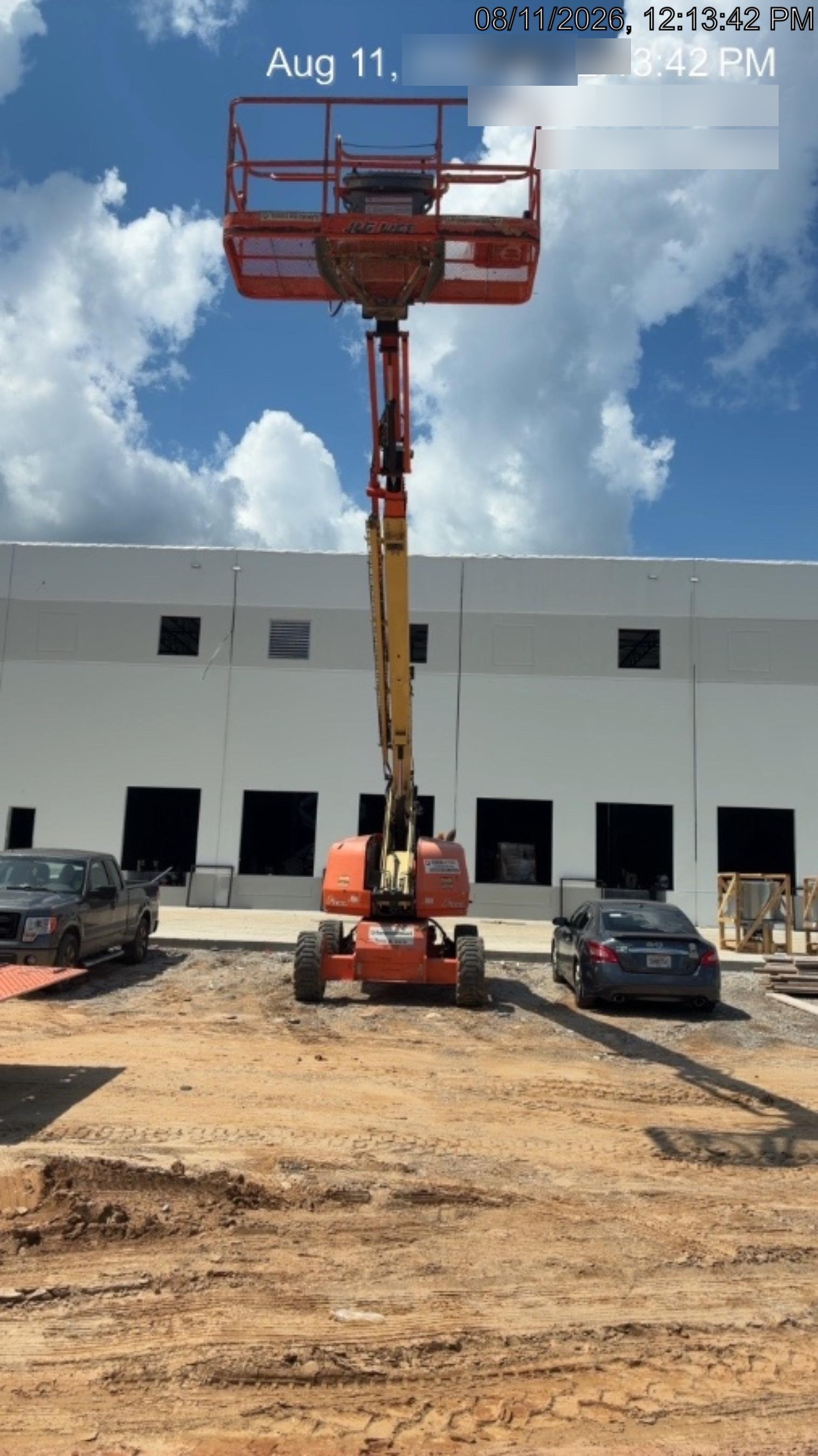 2020 JLG 660SJ