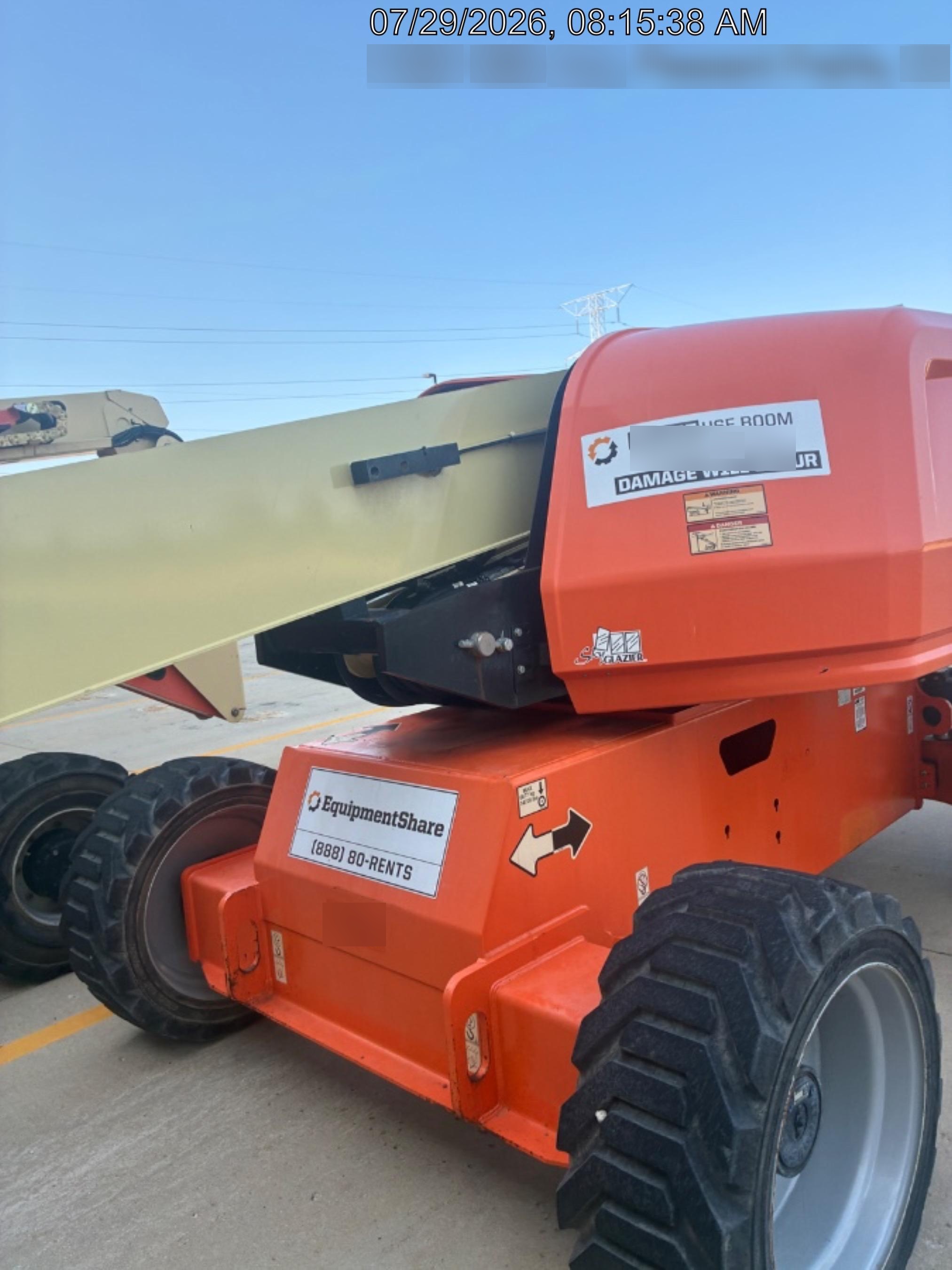 2019 JLG 660SJ