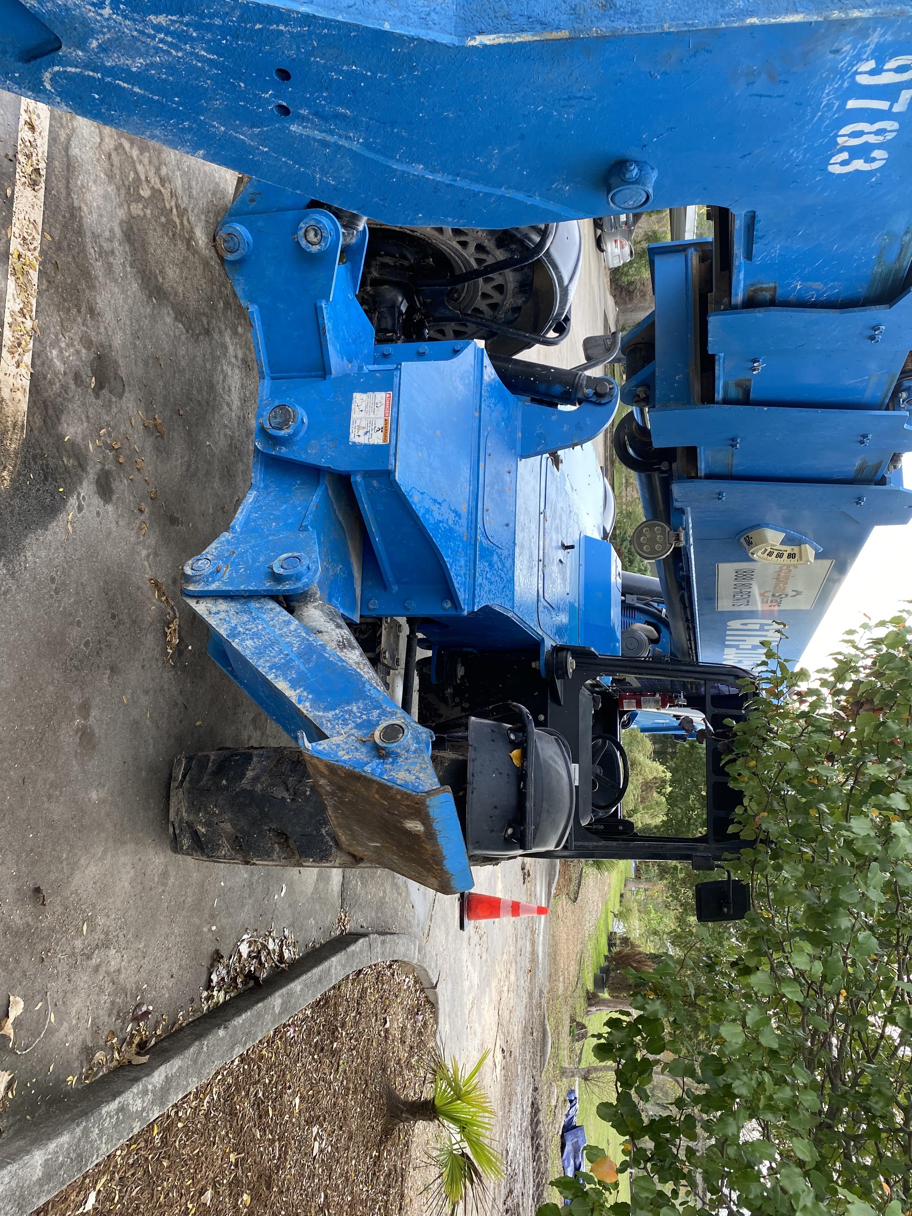 2018 GENIE GTH-1056