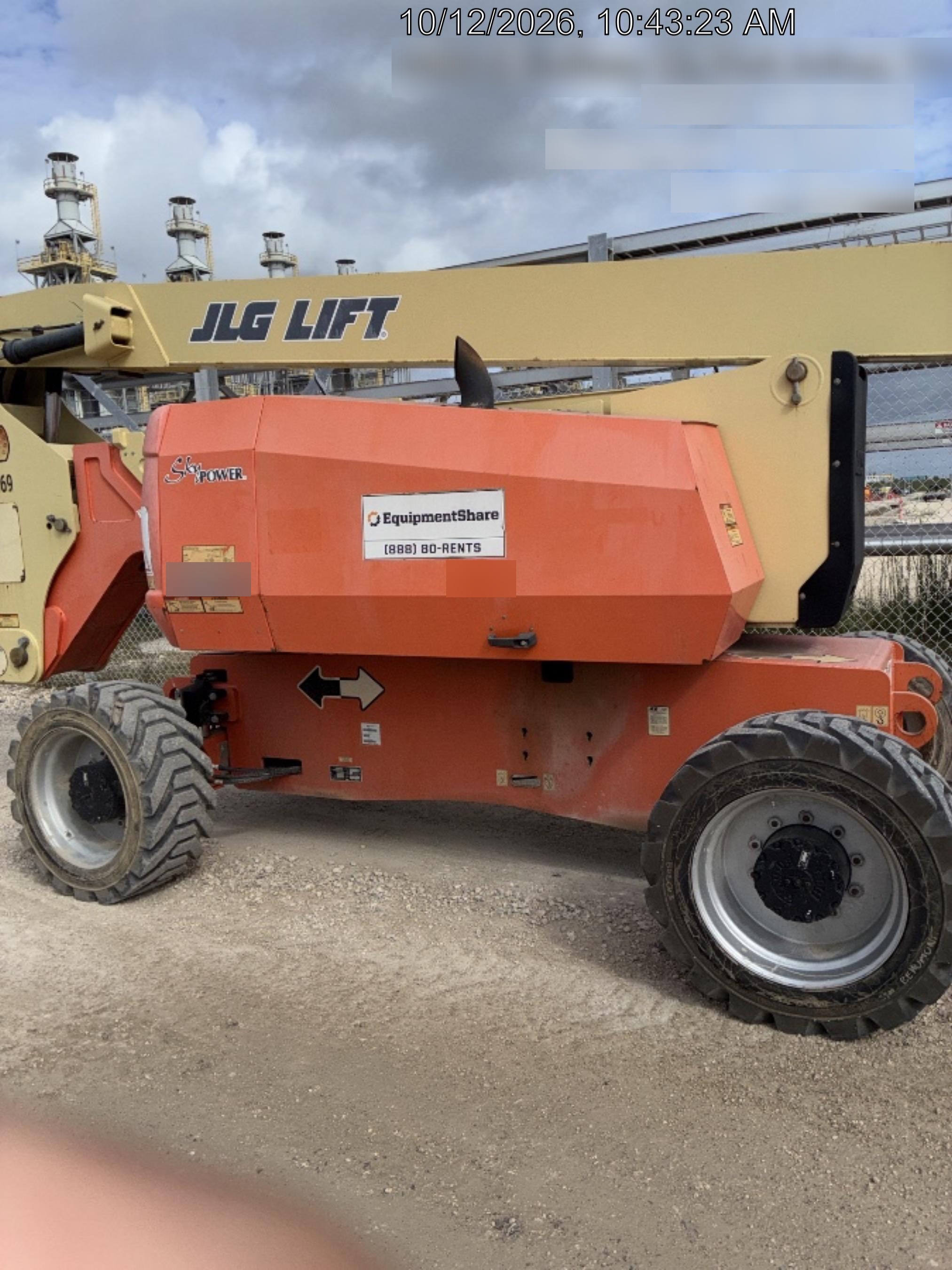 2020 JLG 800AJ