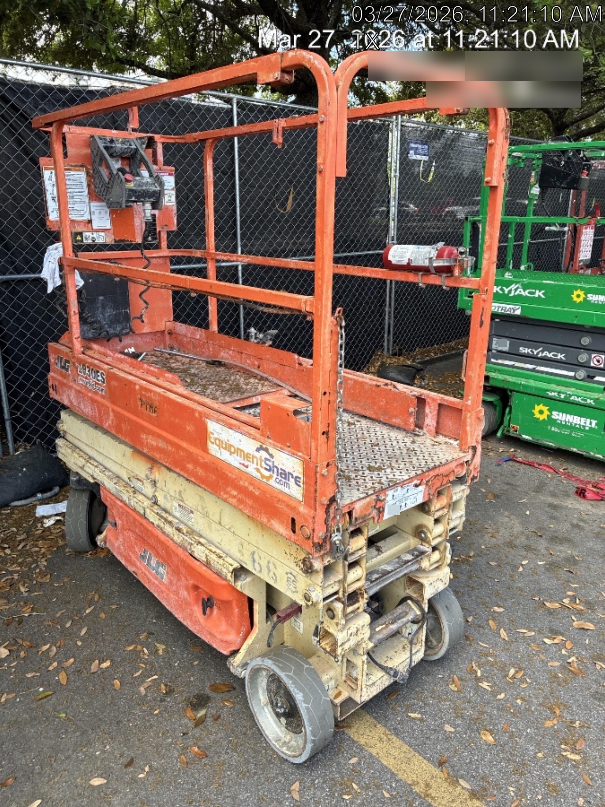 2016 JLG 1930ES