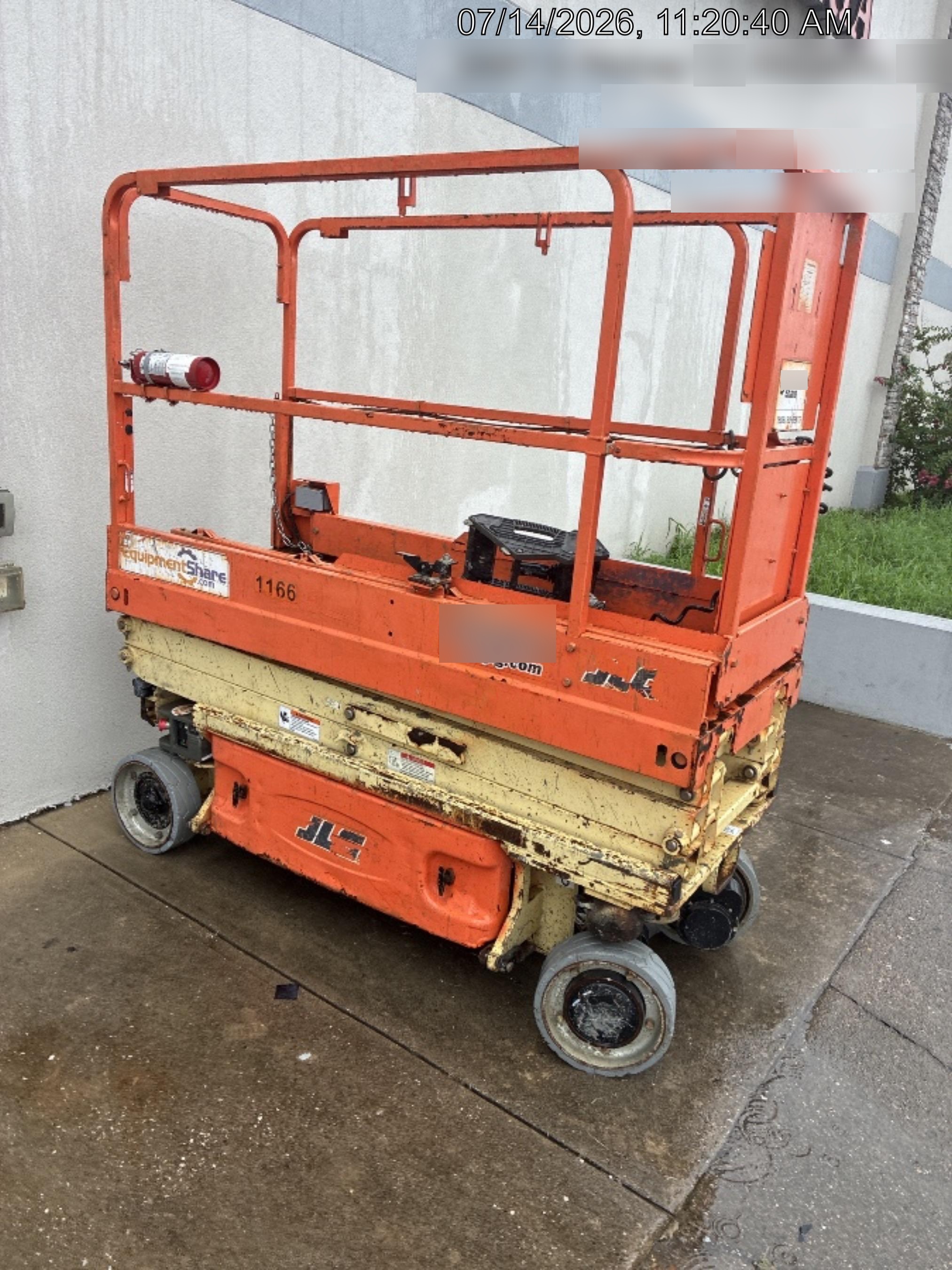 2016 JLG 1930ES