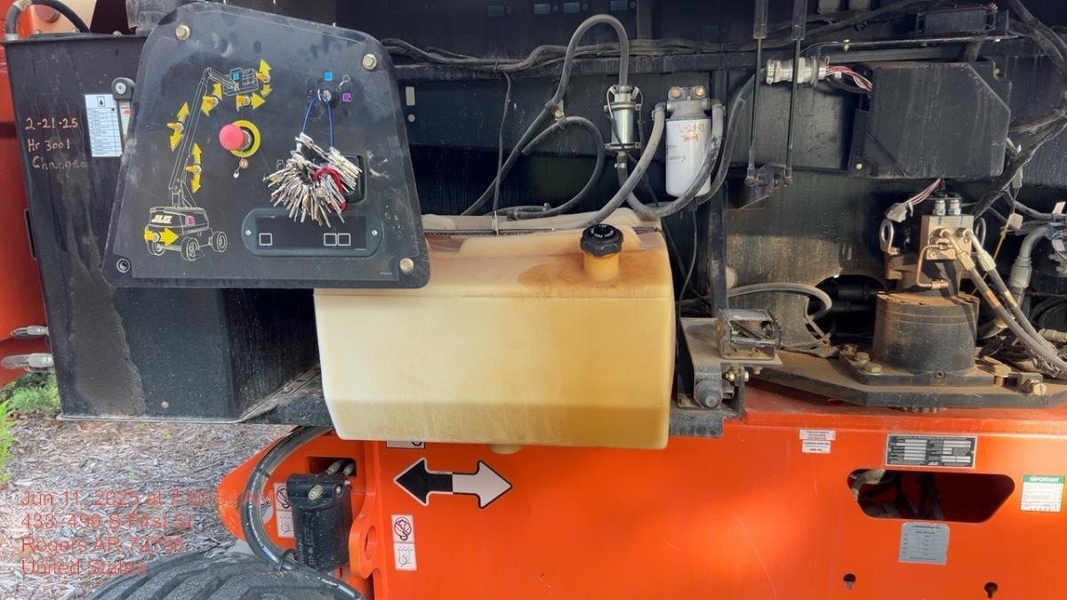 2019 JLG 660SJ