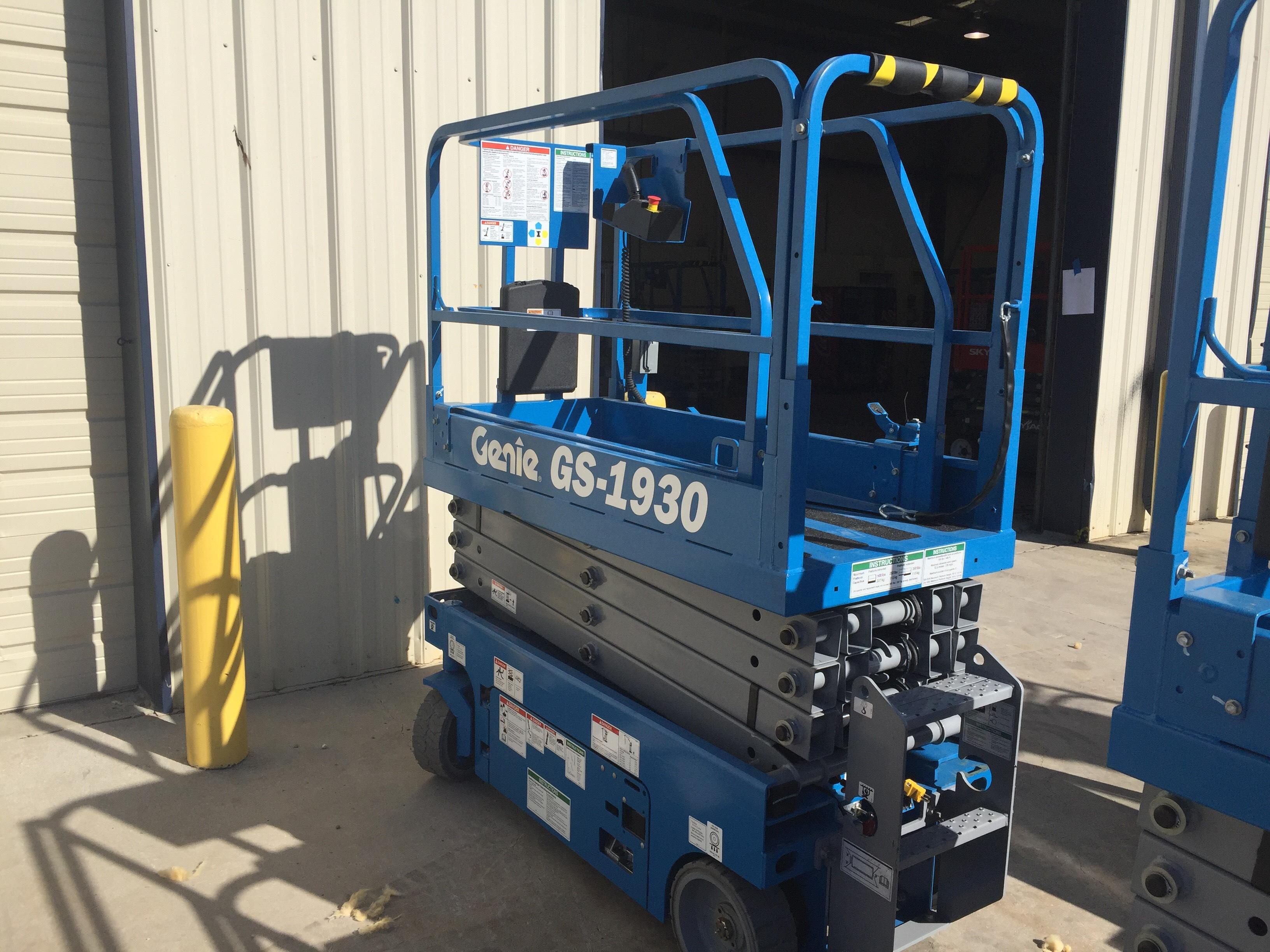 2017 GENIE GS-1930