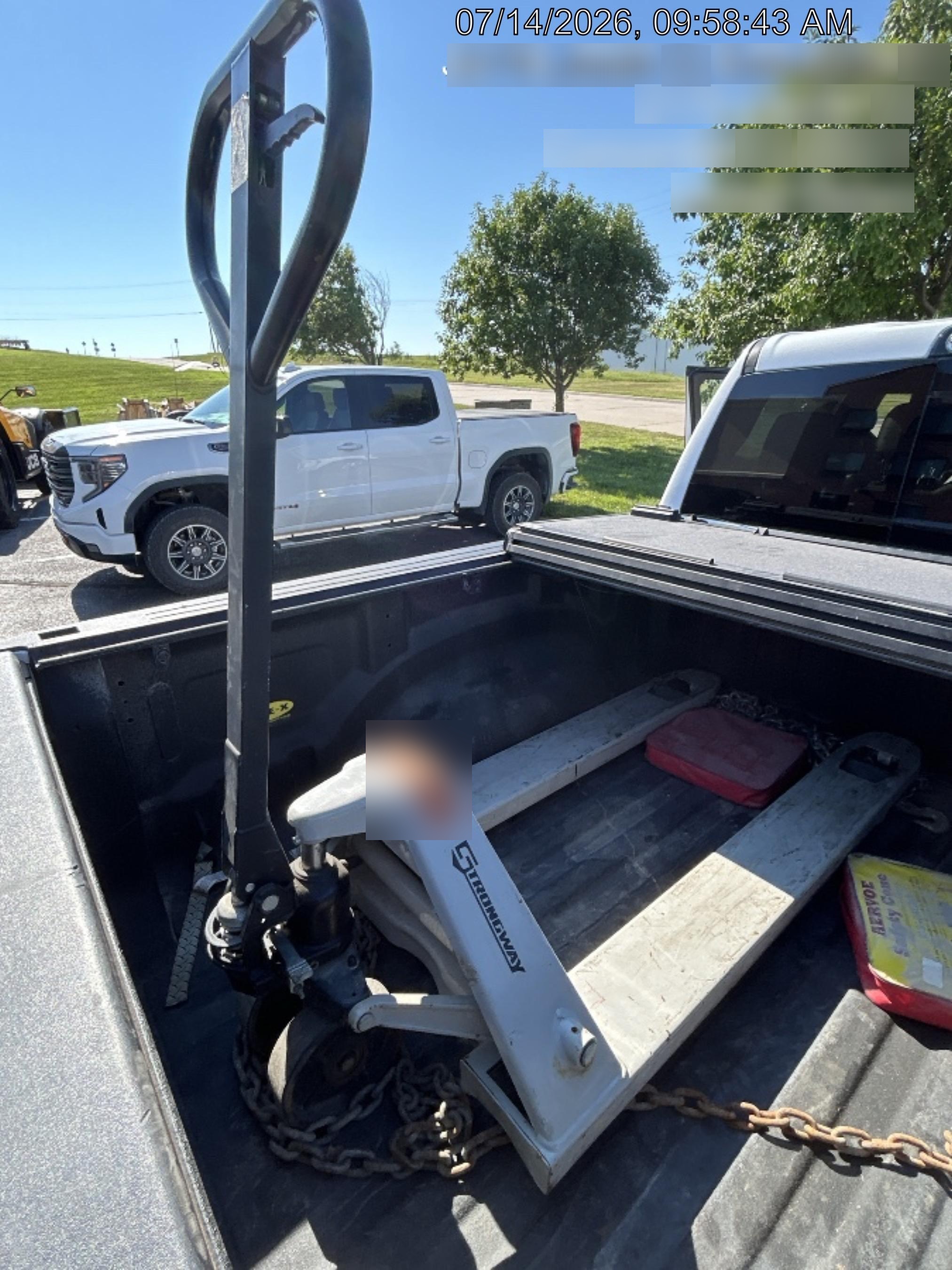 2022 STRONGWAY 4400 lb Pallet Jack