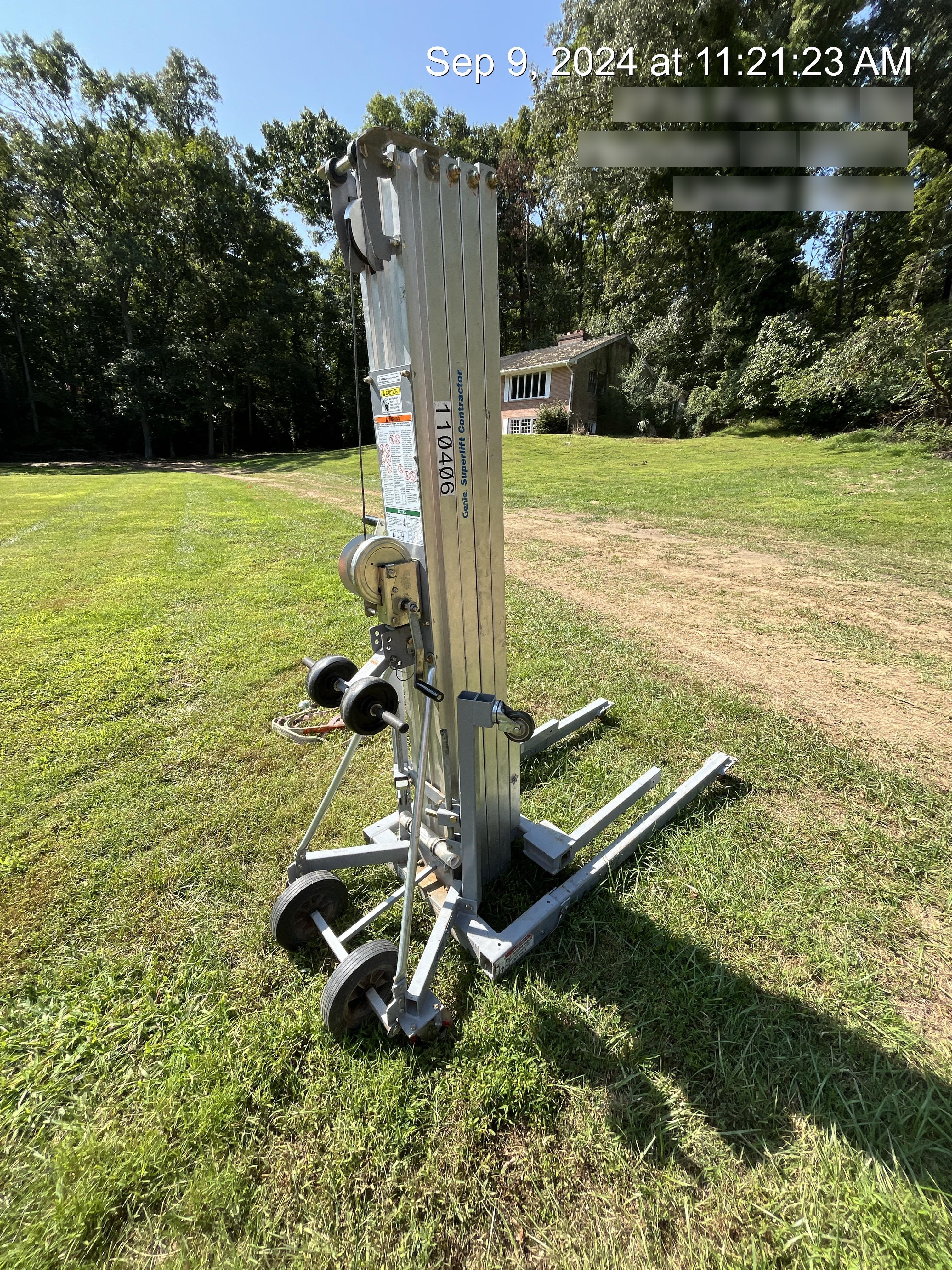2020 GENIE SLC-24