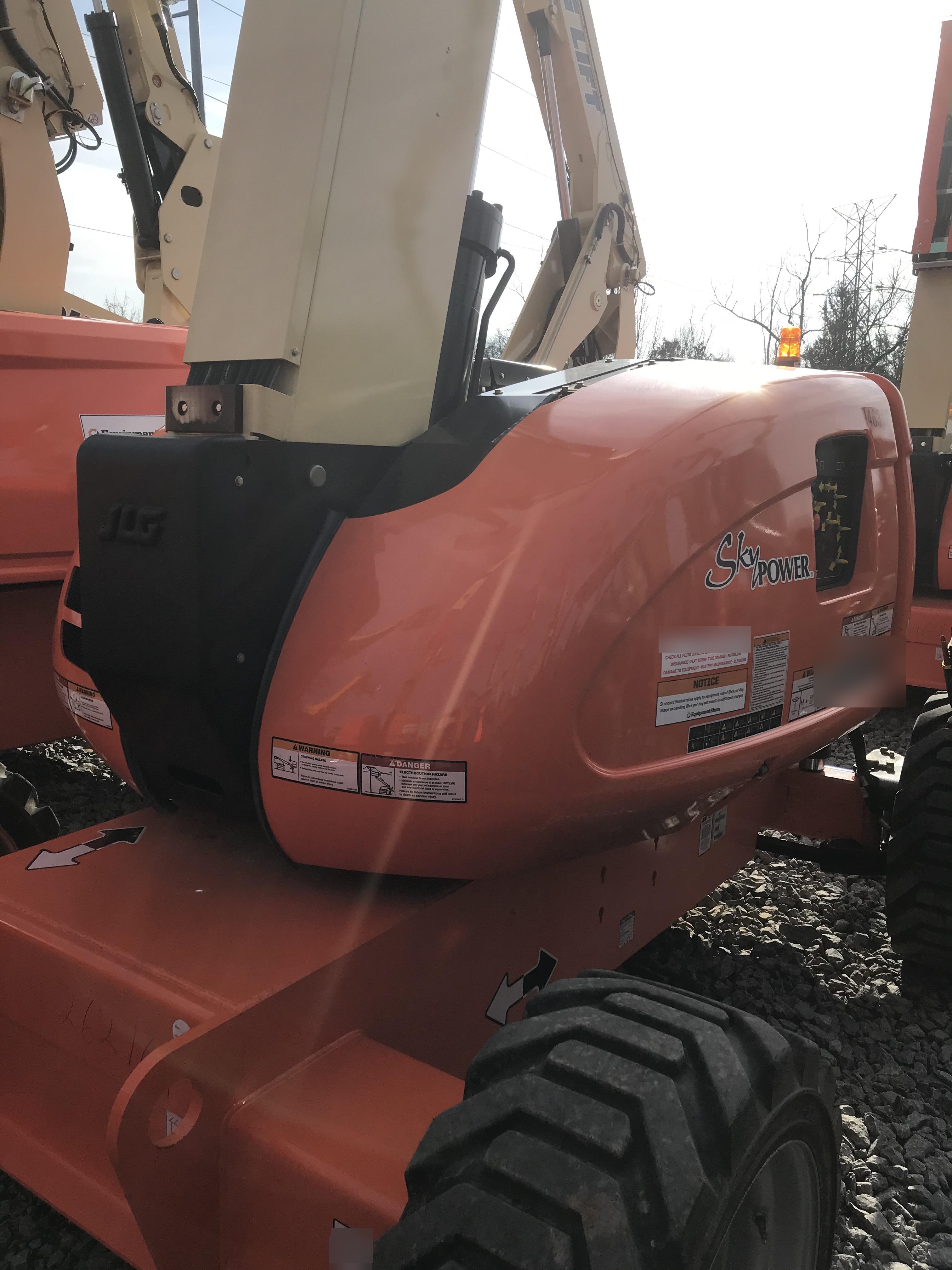 2019 JLG 600AJ