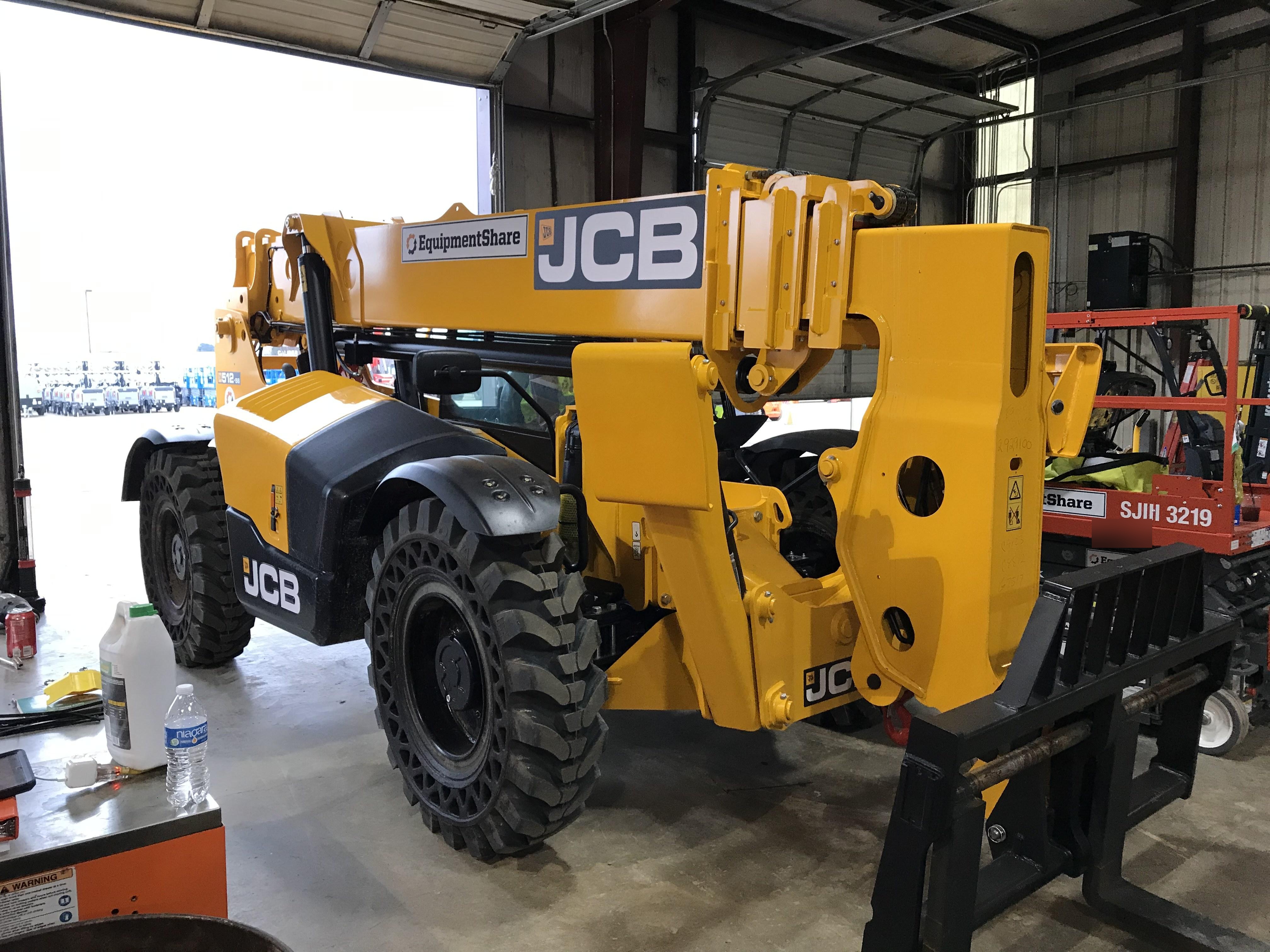2019 JCB 512-56