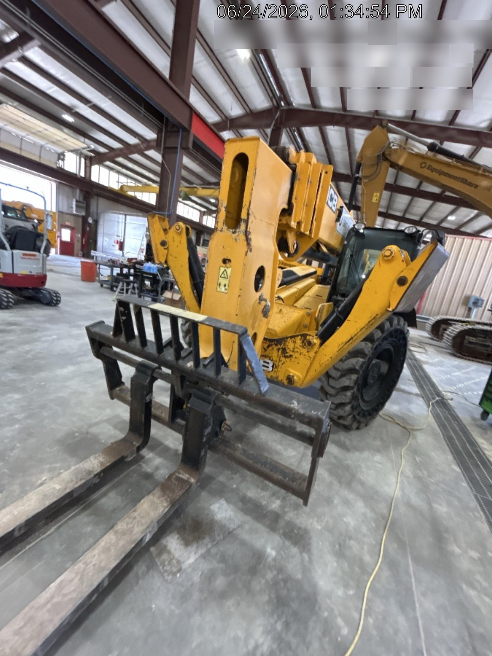 2020 JCB 512-56