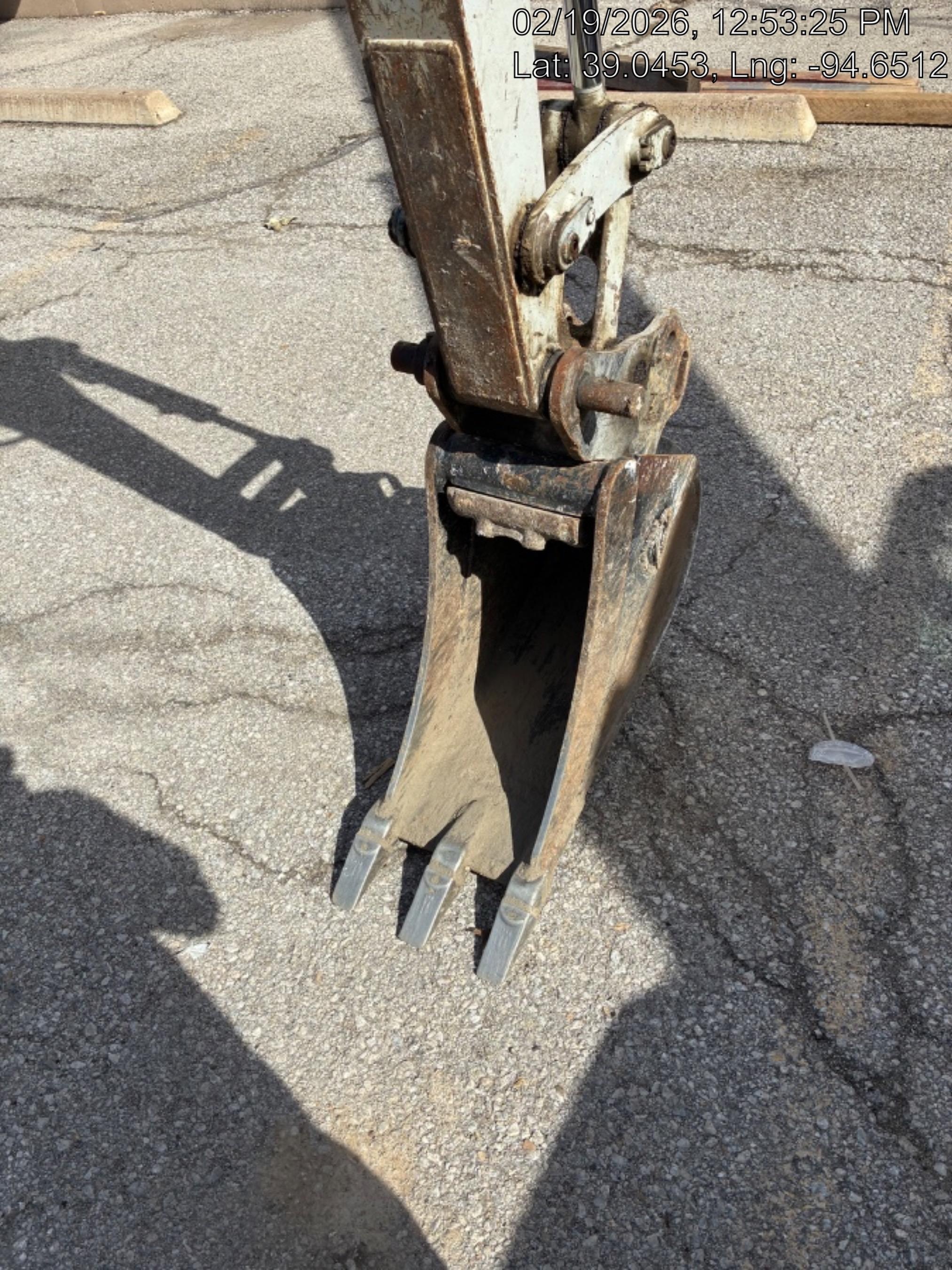 2019 TAKEUCHI TB240
