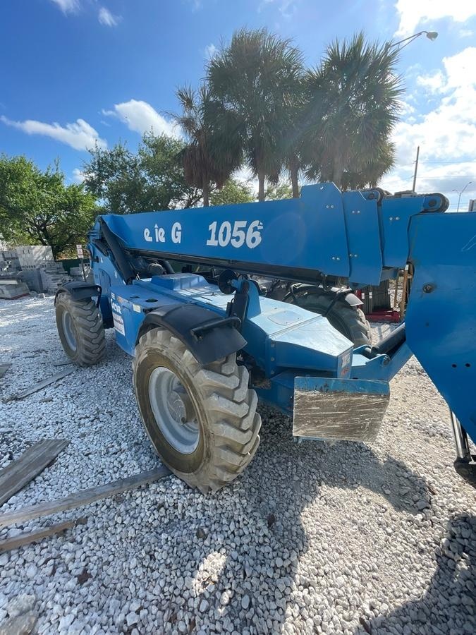 2017 GENIE GTH-1056