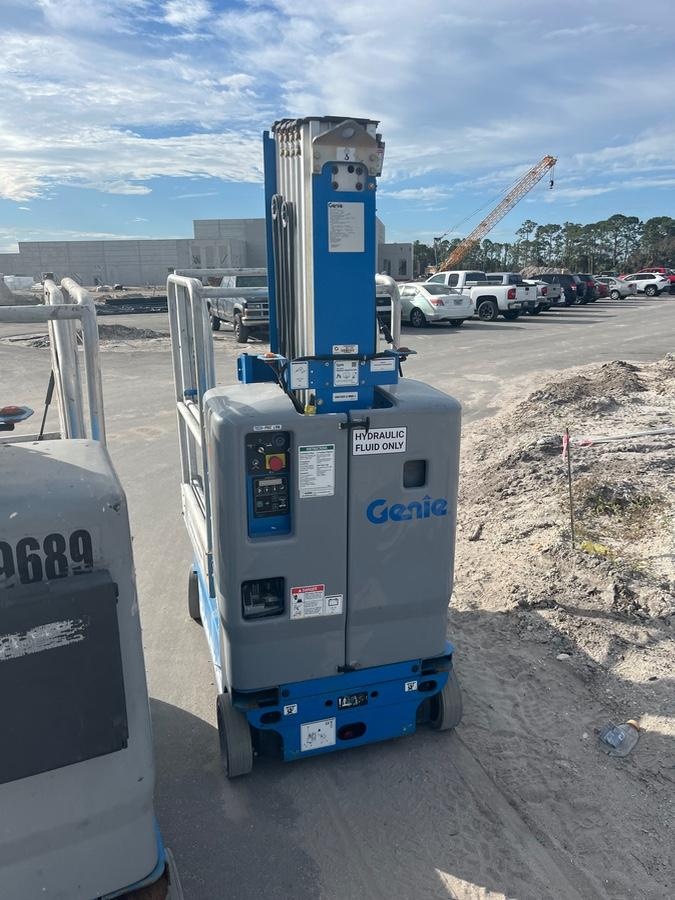 2018 GENIE GR-20