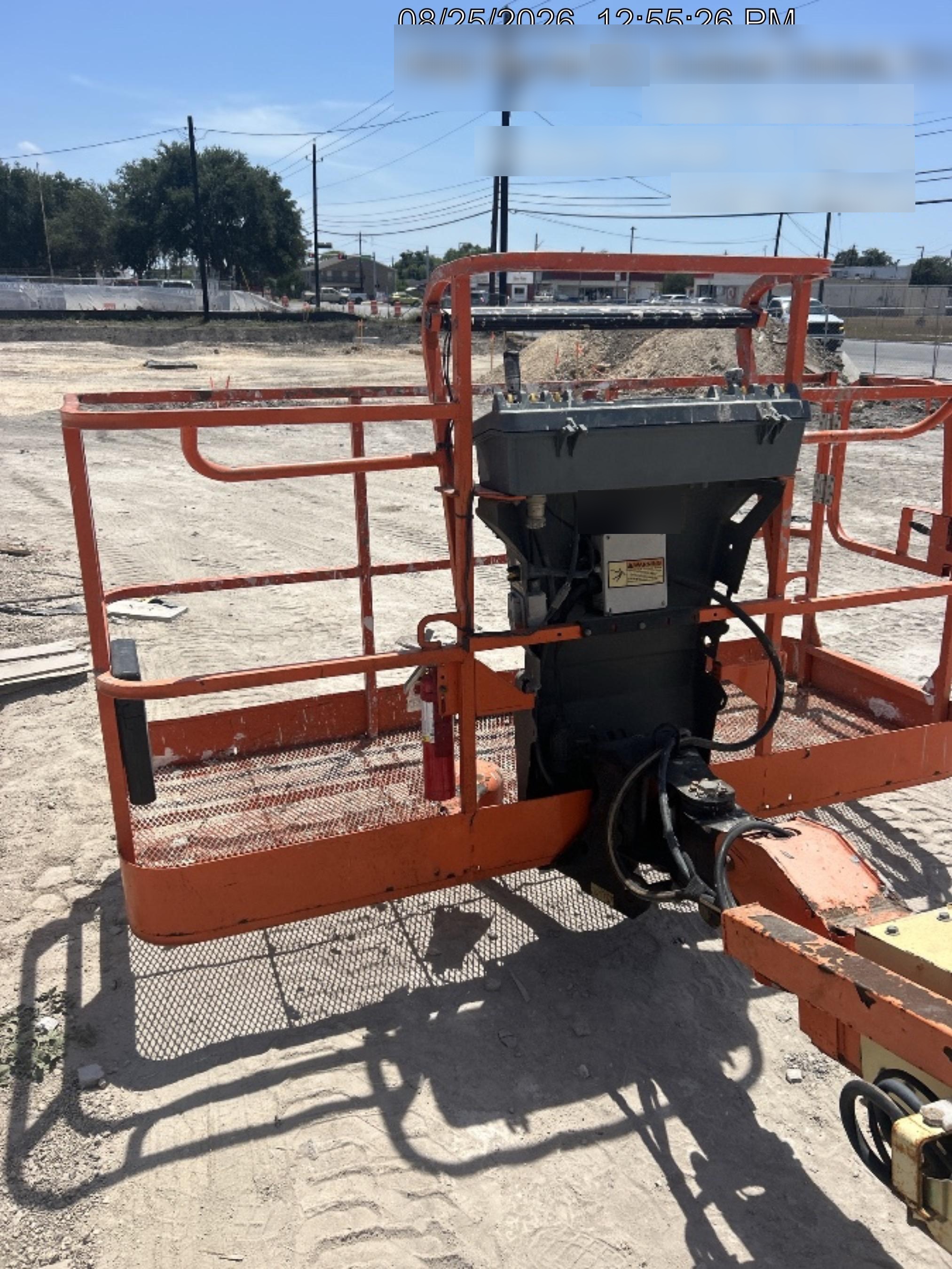 2019 JLG 400S