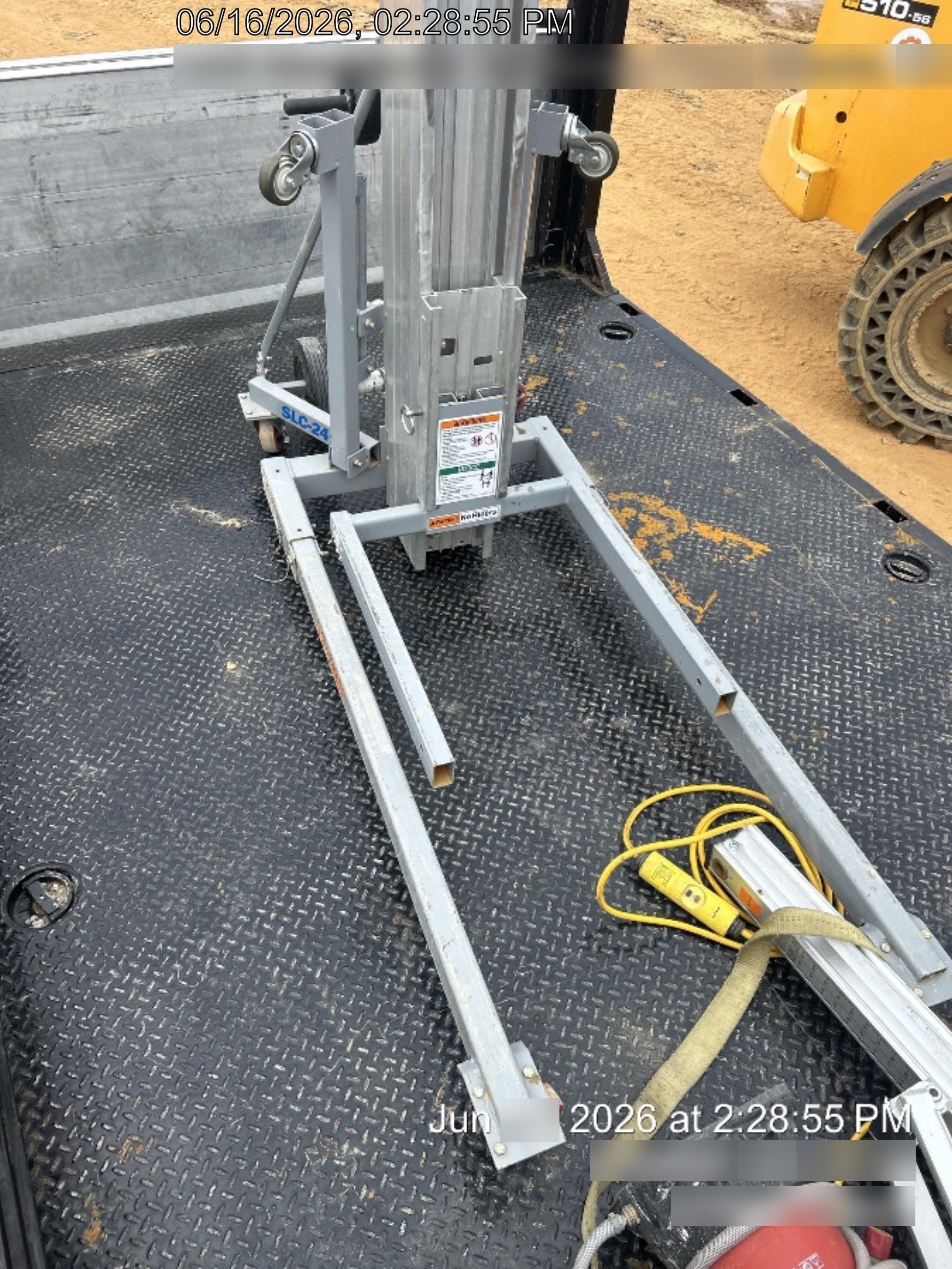 2020 GENIE SLC-24