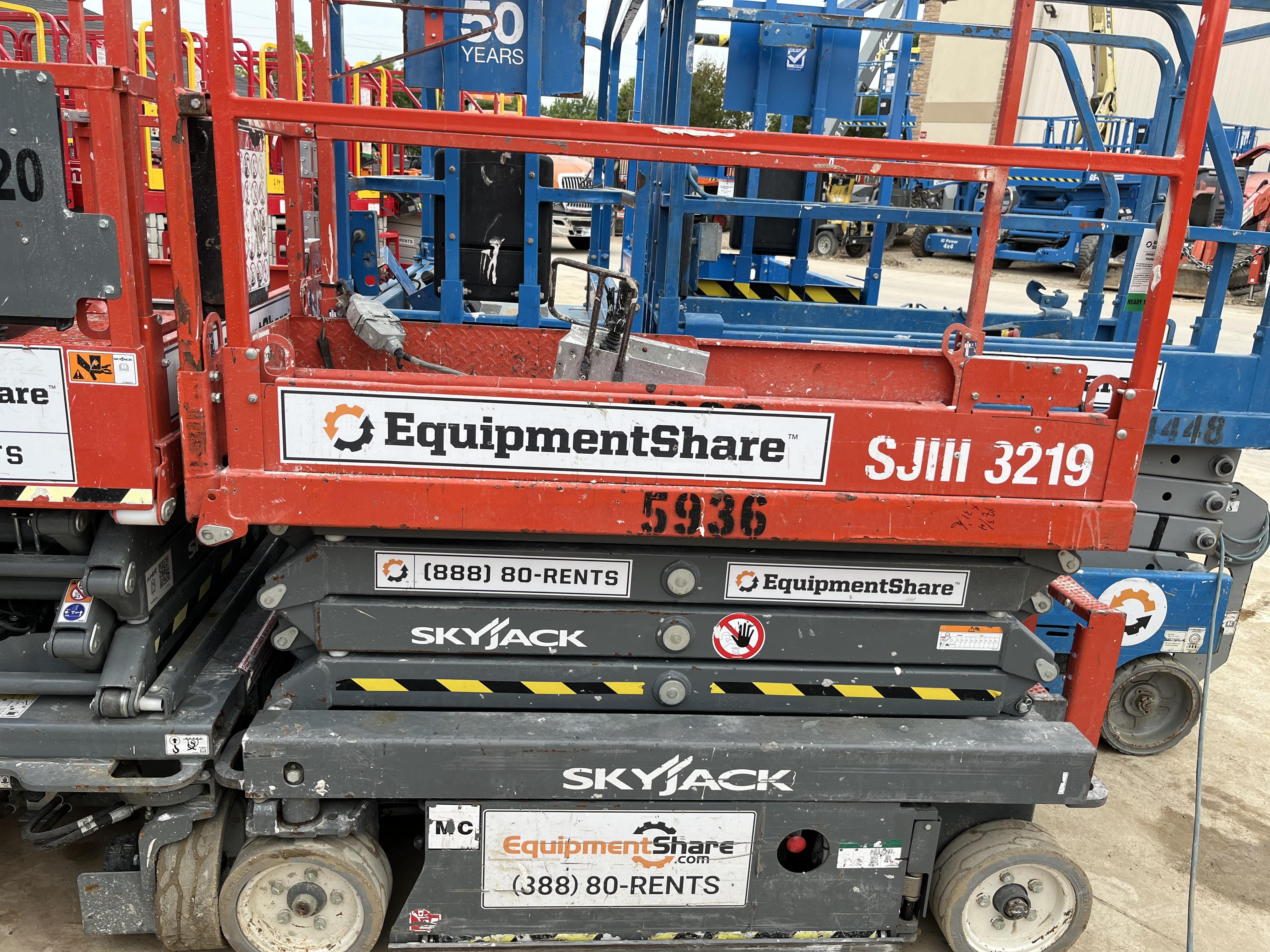 2017 SKYJACK SJIII-3219