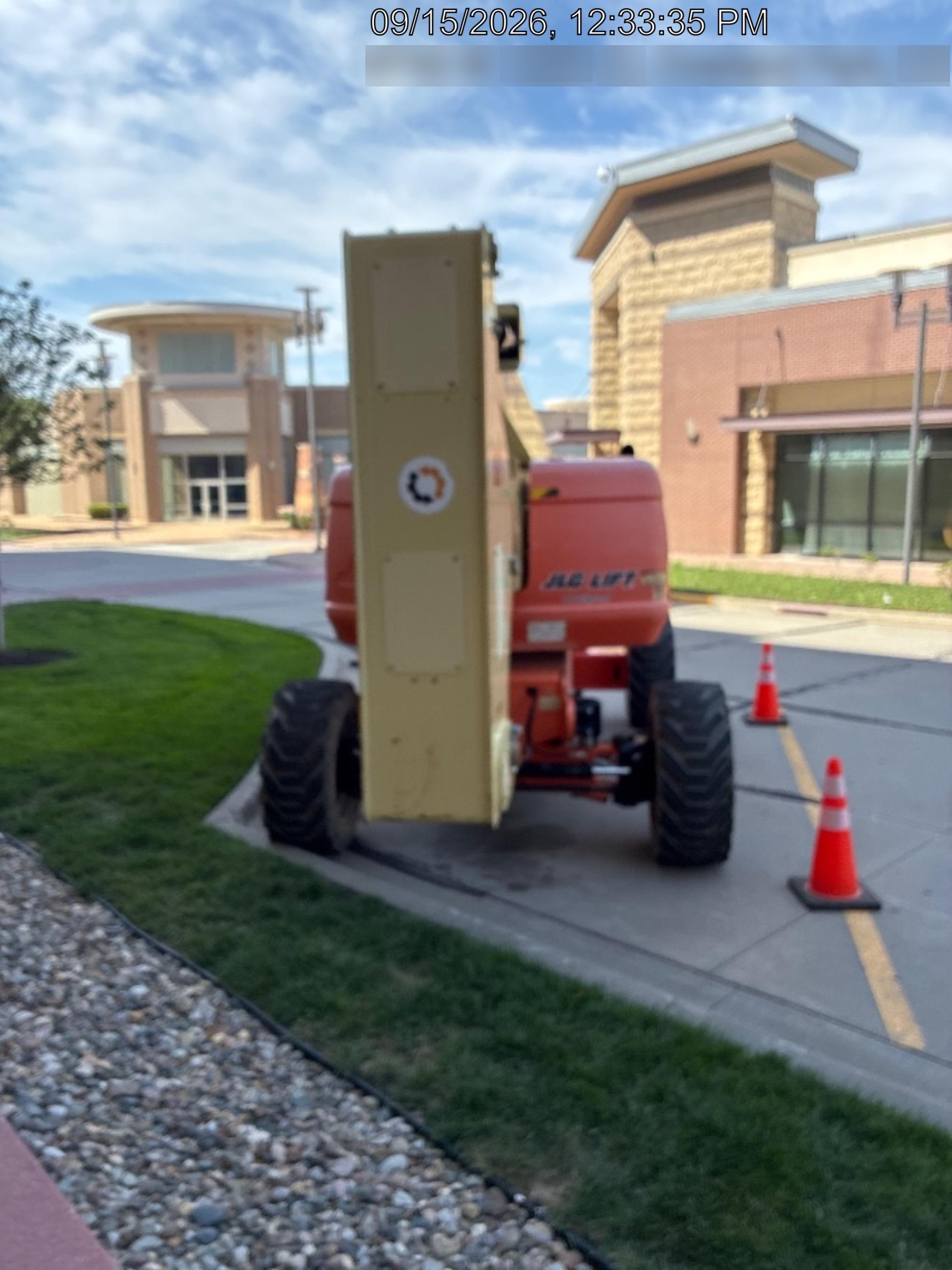 2019 JLG 800AJ